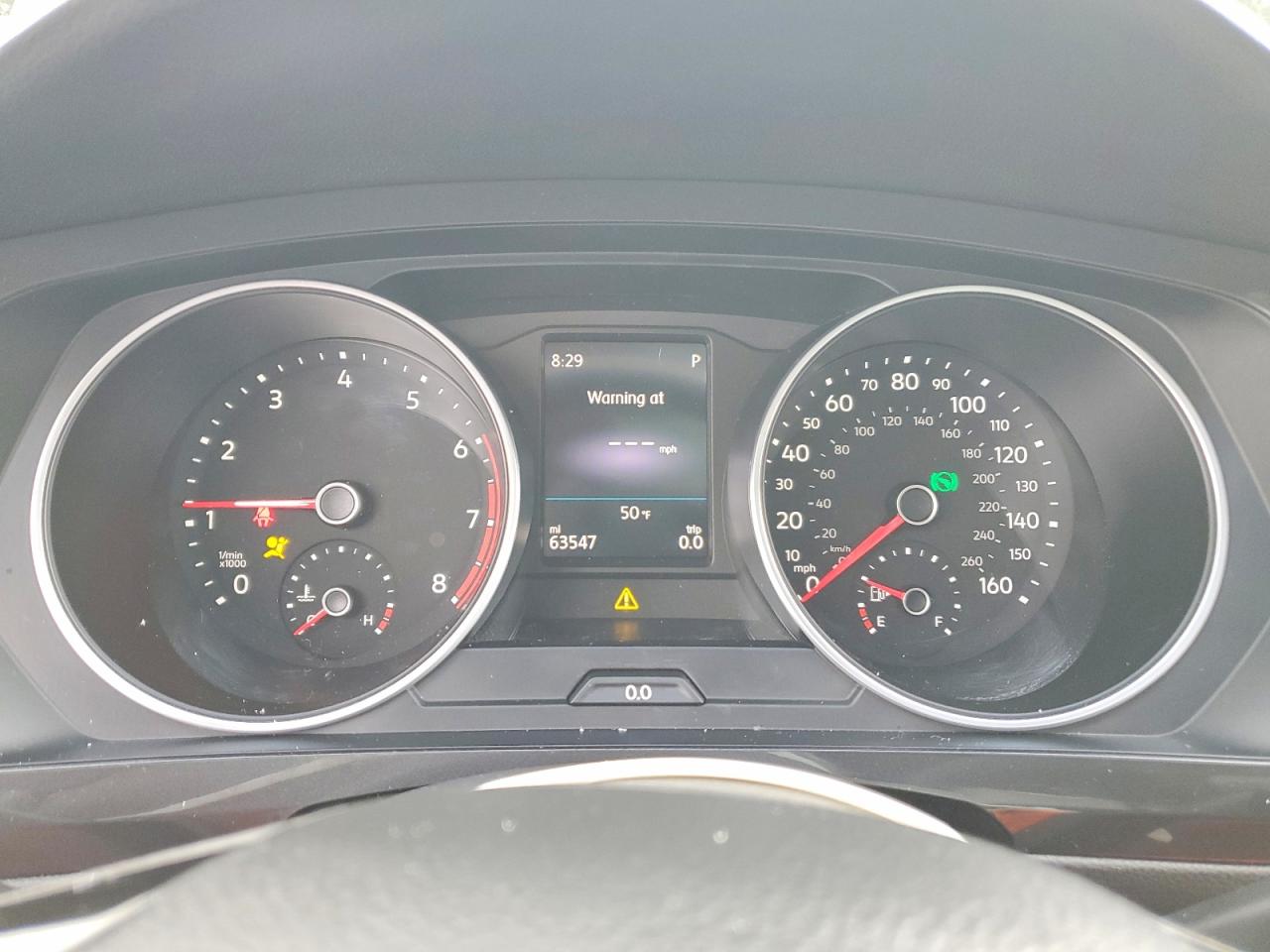 2019 Volkswagen Tiguan Se Серый vin: 3VV2B7AX5KM015778