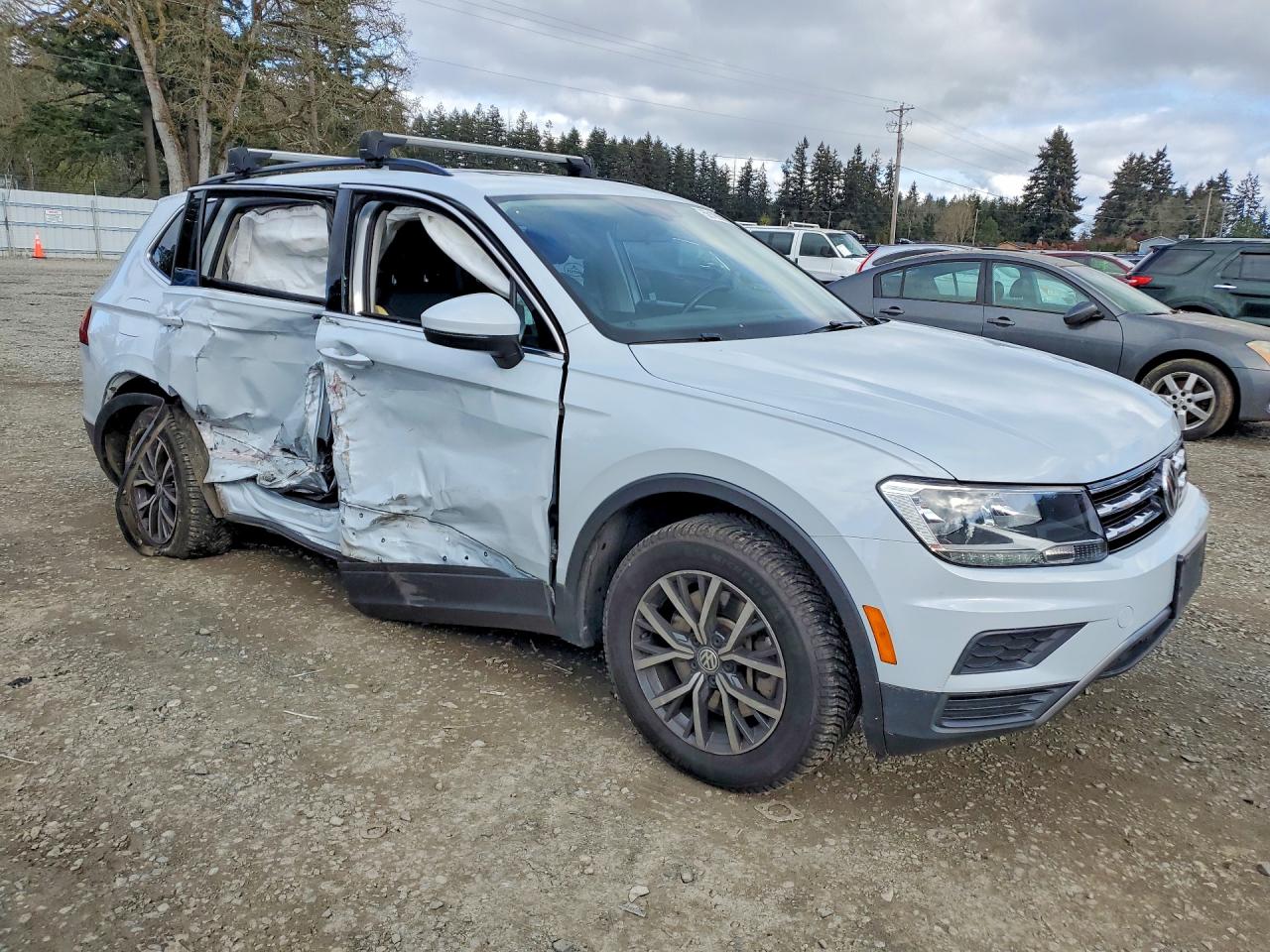2019 Volkswagen Tiguan Se Серый vin: 3VV2B7AX5KM015778