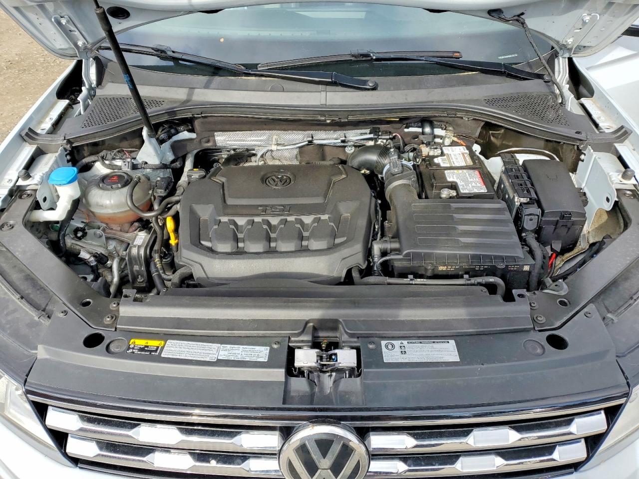 2019 Volkswagen Tiguan Se Серый vin: 3VV2B7AX5KM015778