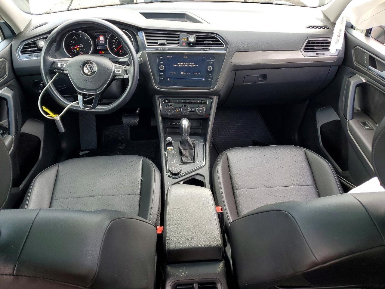 2019 Volkswagen Tiguan Se Серый vin: 3VV2B7AX5KM015778