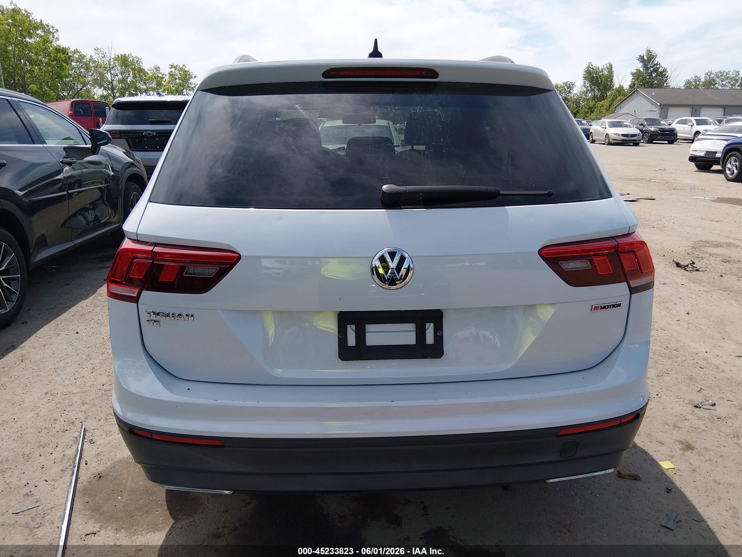 2019 Volkswagen Tiguan 2.0t Se/2.0t Sel/2.0t Sel R-line/2.0t Sel R-line Black Белый vin: 3VV2B7AX5KM068870