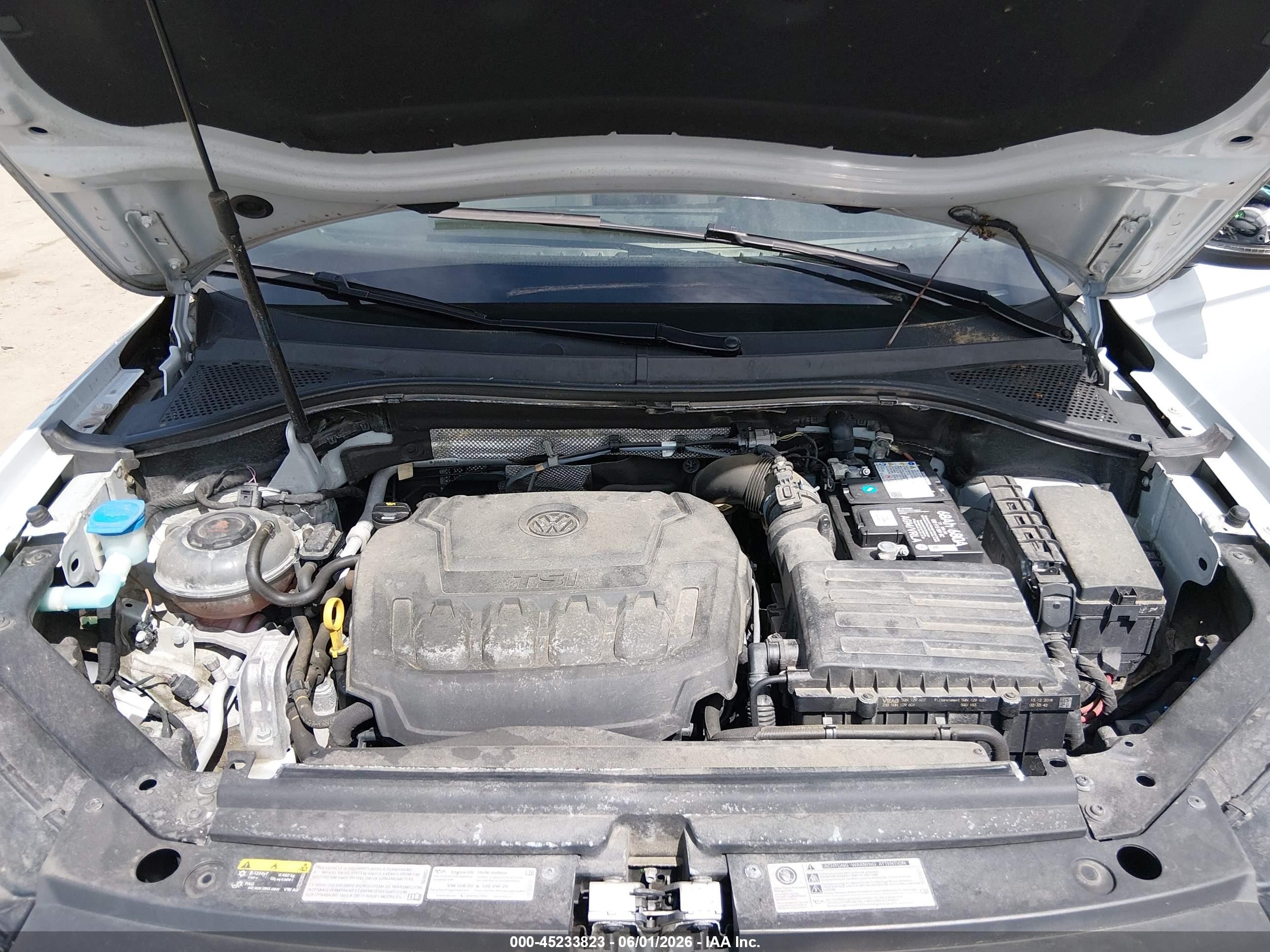 2019 Volkswagen Tiguan 2.0t Se/2.0t Sel/2.0t Sel R-line/2.0t Sel R-line Black Белый vin: 3VV2B7AX5KM068870