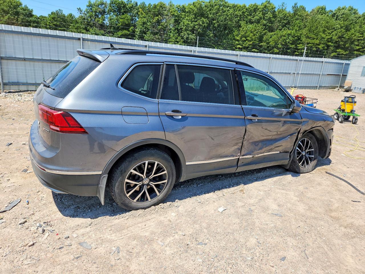 2021 Volkswagen Tiguan Se Gray vin: 3VV2B7AX5MM016674