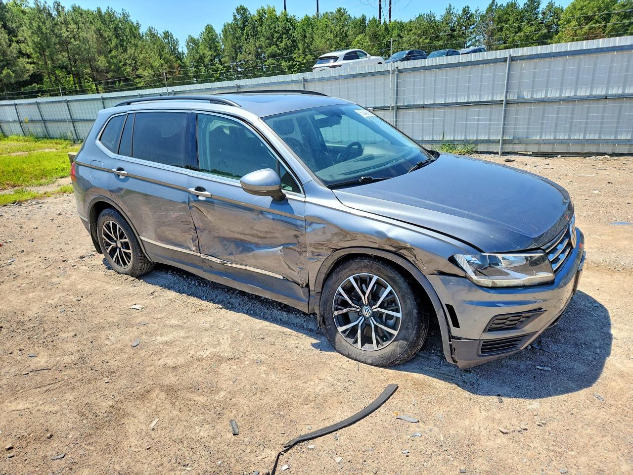 2021 Volkswagen Tiguan Se Gray vin: 3VV2B7AX5MM016674