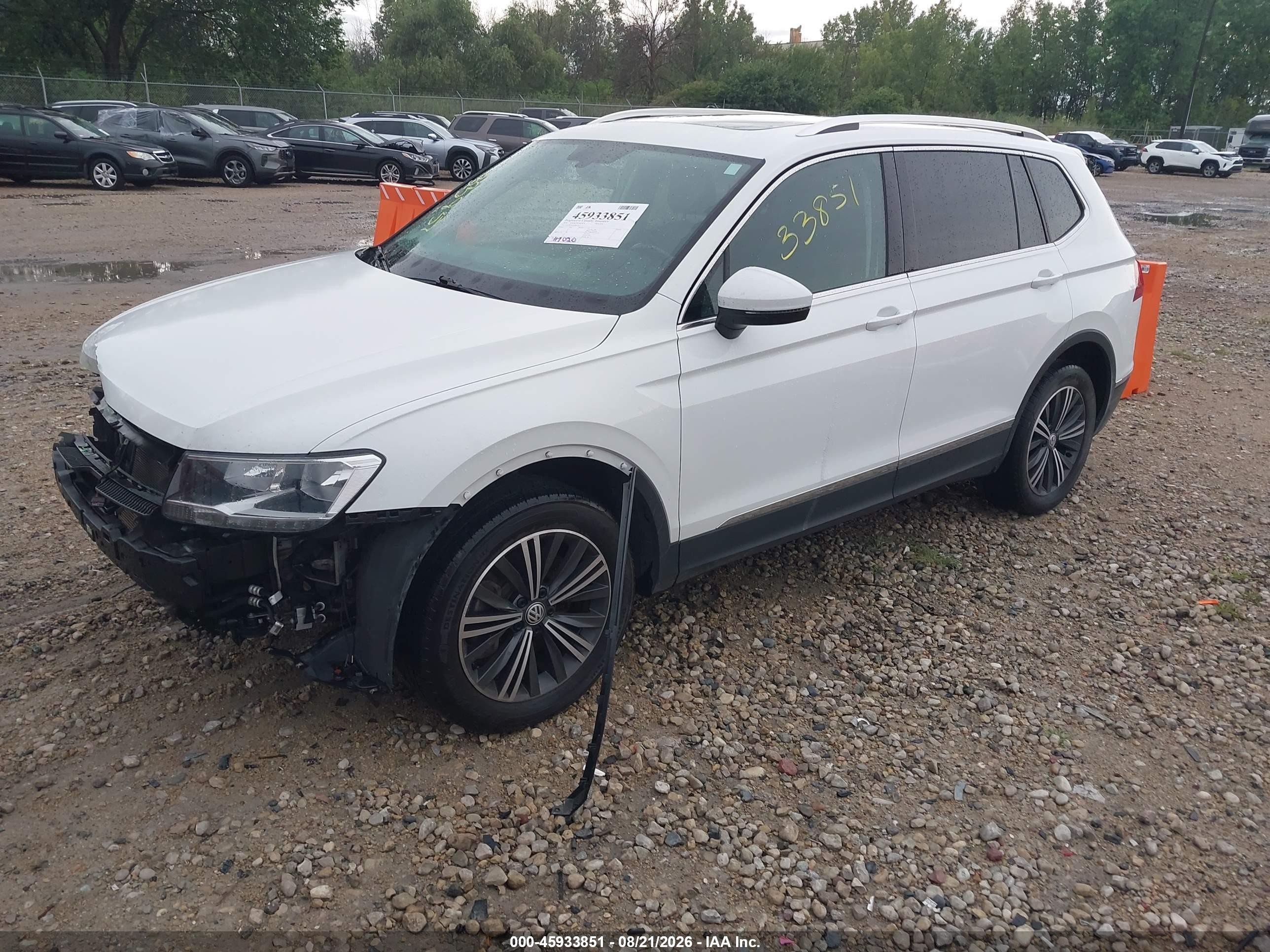 2018 Volkswagen Tiguan 2.0t Se/2.0t Sel White vin: 3VV2B7AX6JM079388