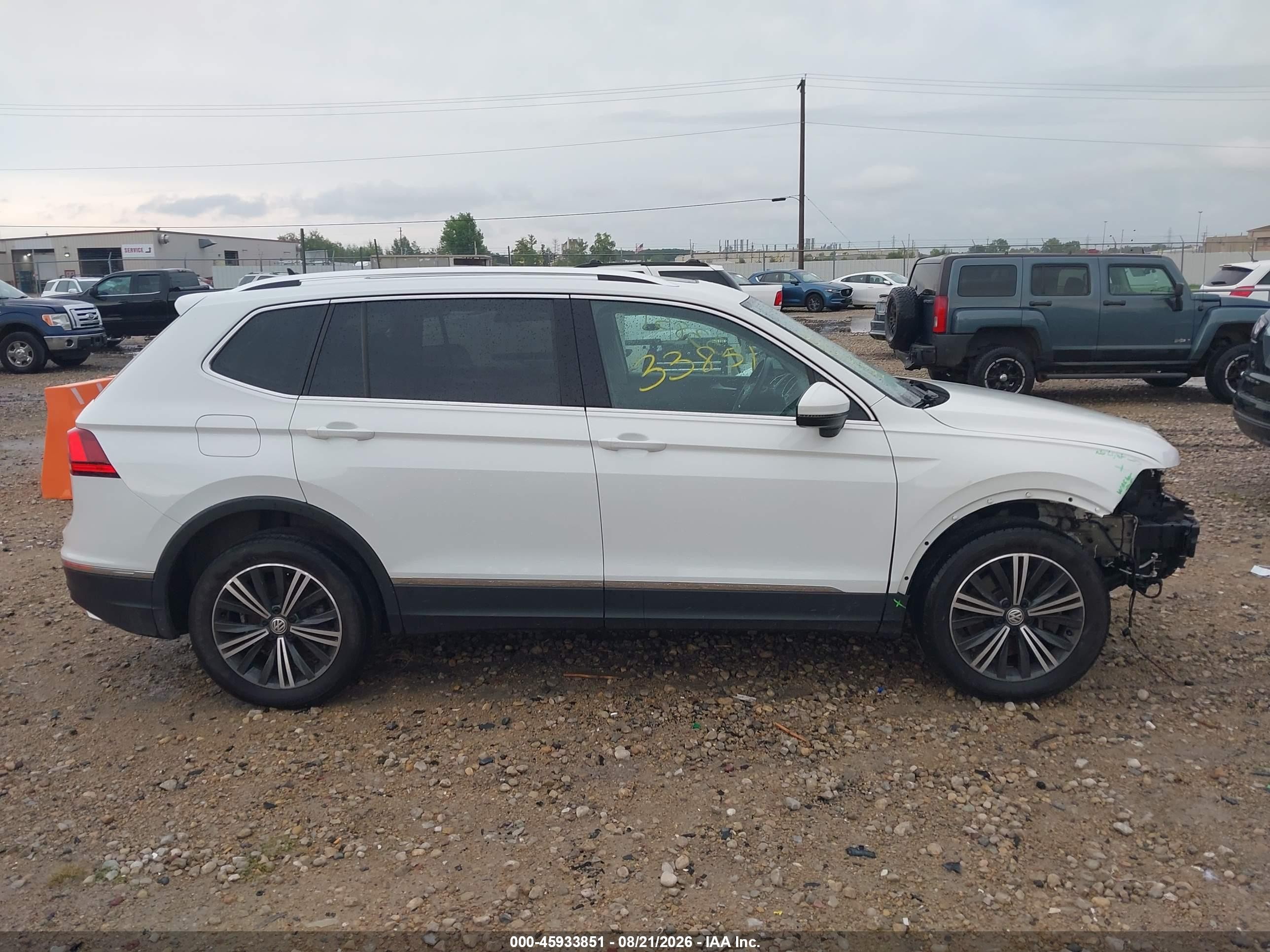 2018 Volkswagen Tiguan 2.0t Se/2.0t Sel White vin: 3VV2B7AX6JM079388