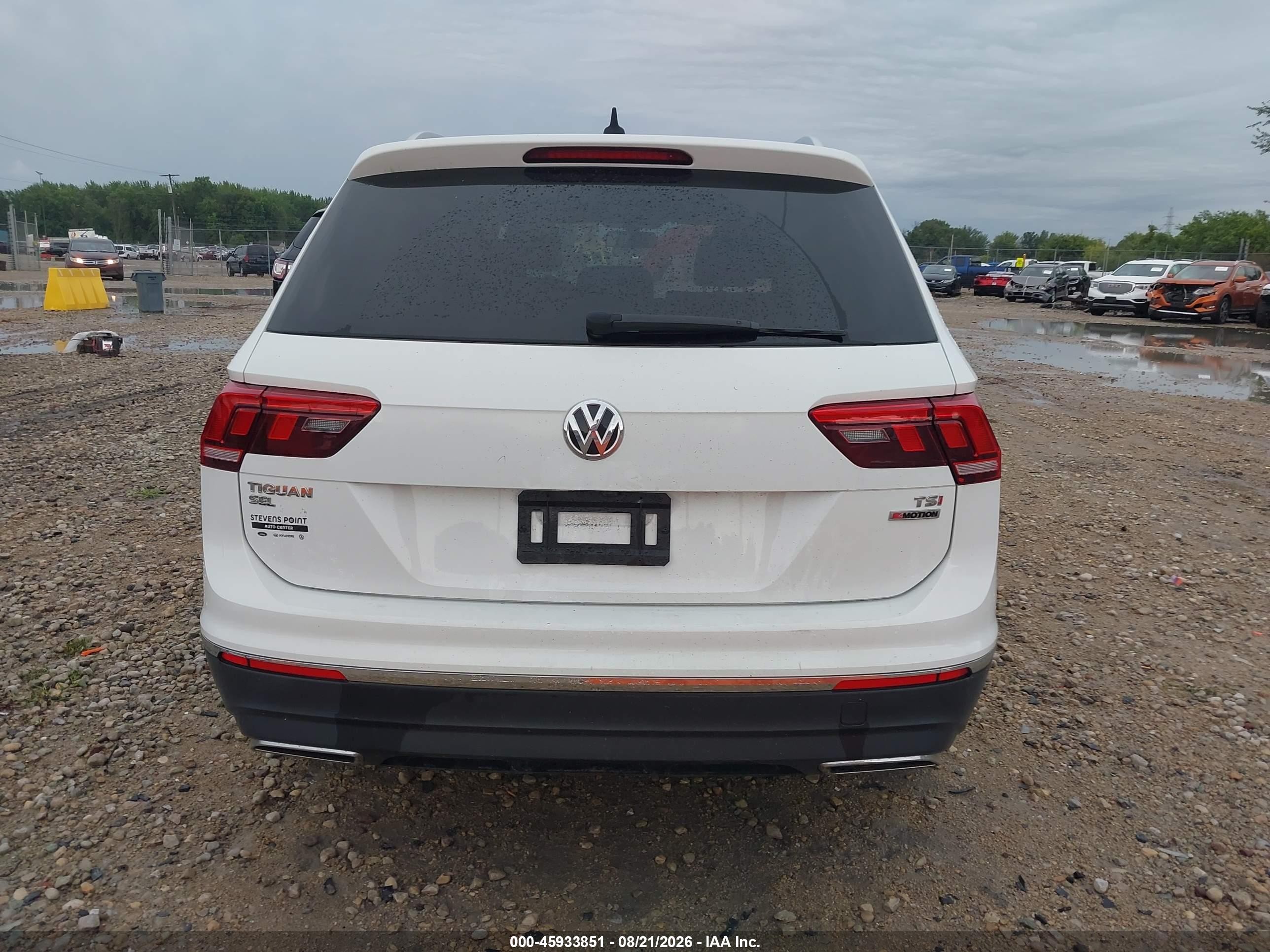 2018 Volkswagen Tiguan 2.0t Se/2.0t Sel White vin: 3VV2B7AX6JM079388