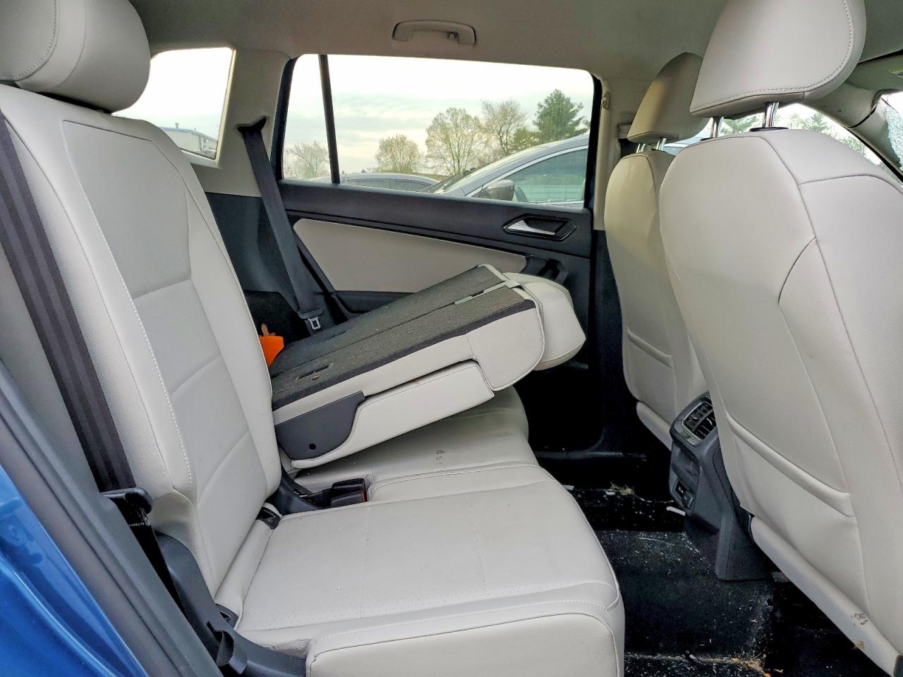 2018 Volkswagen Tiguan Se Blue vin: 3VV2B7AX6JM209718