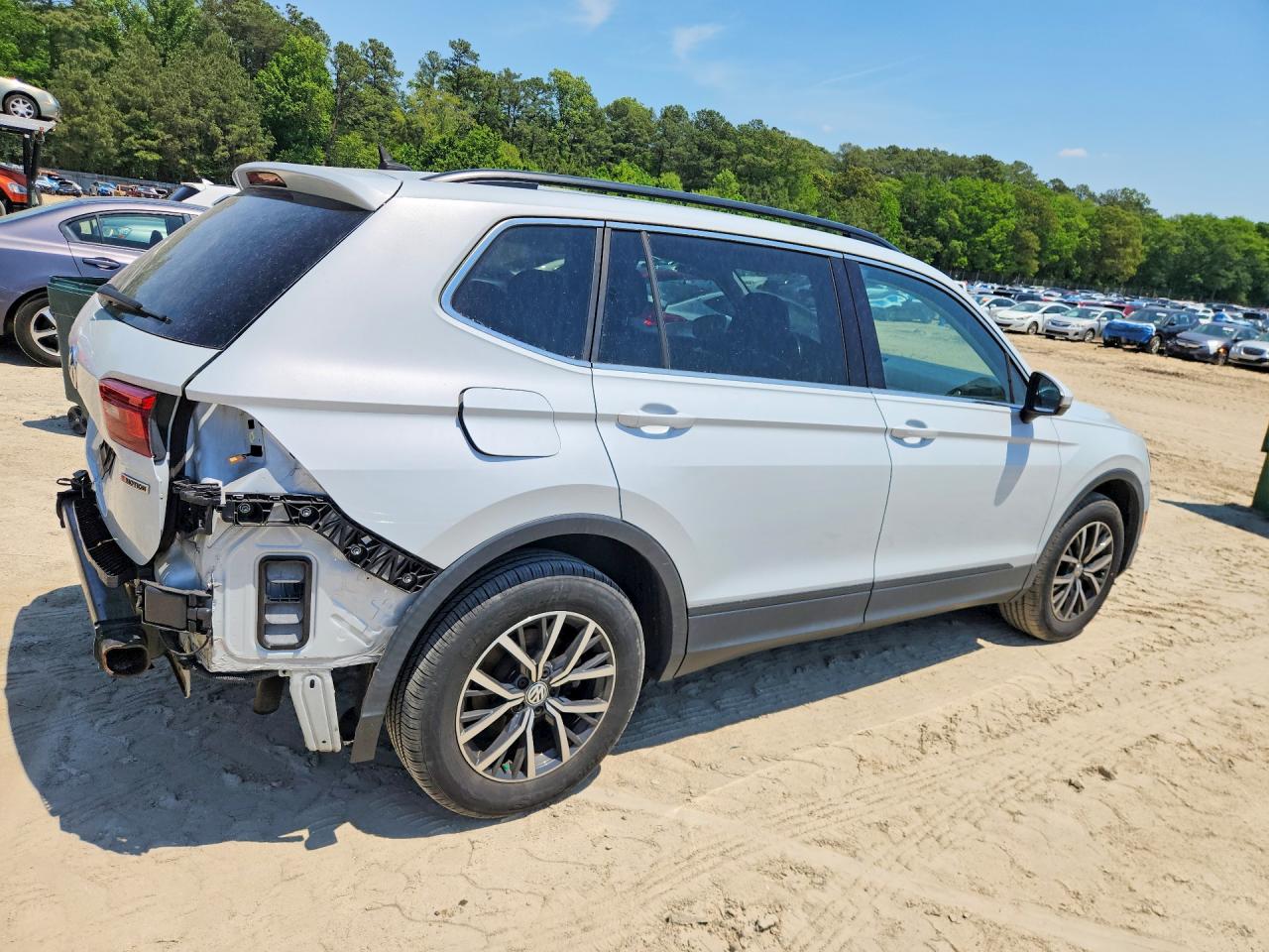 2019 Volkswagen Tiguan Se Gray vin: 3VV2B7AX6KM004921