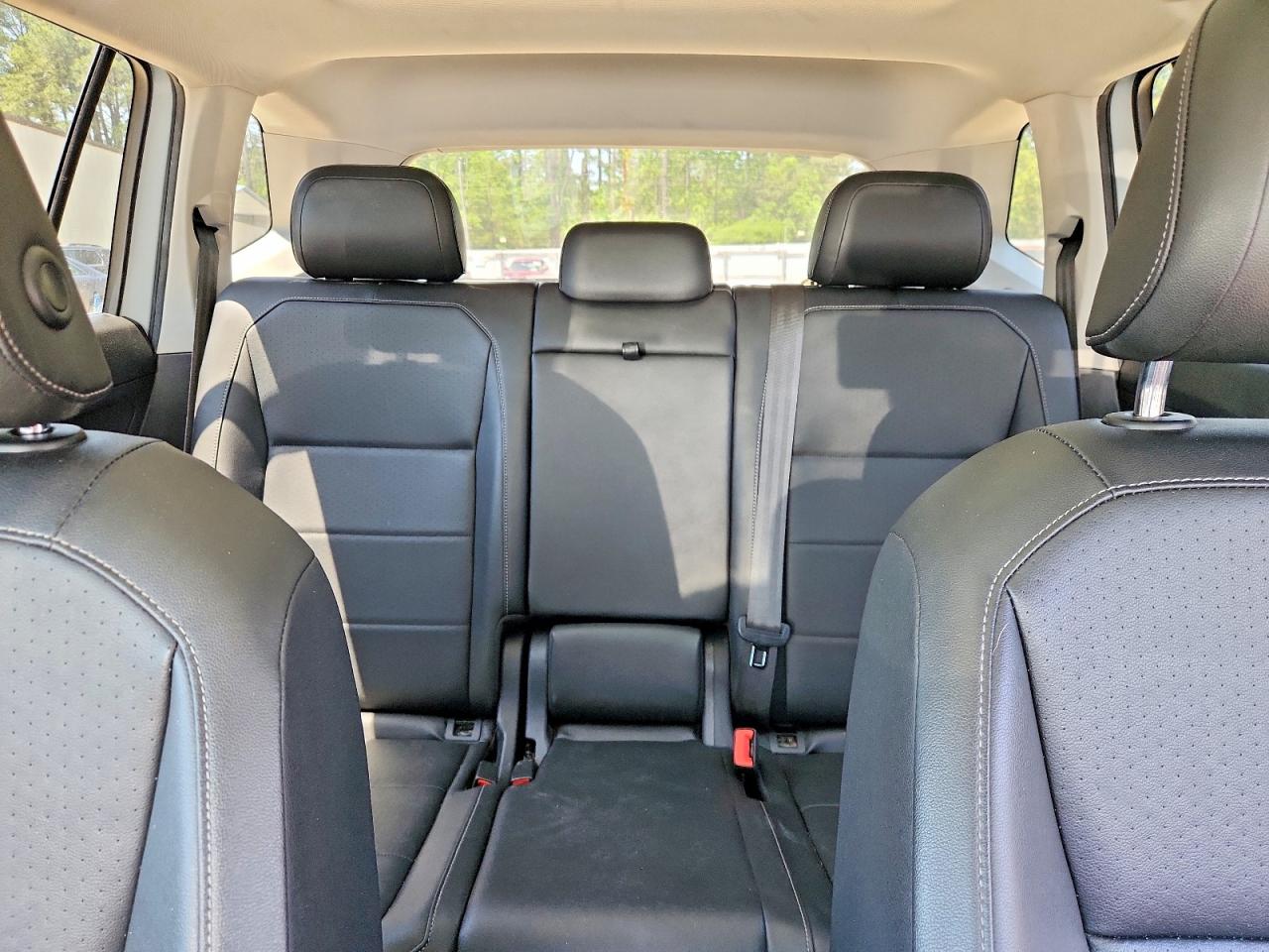 2019 Volkswagen Tiguan Se Gray vin: 3VV2B7AX6KM004921
