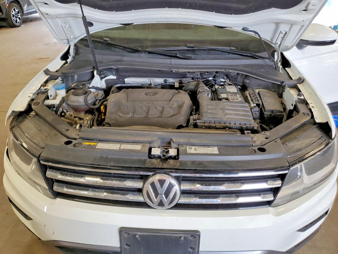 2019 Volkswagen Tiguan Se White vin: 3VV2B7AX6KM091719