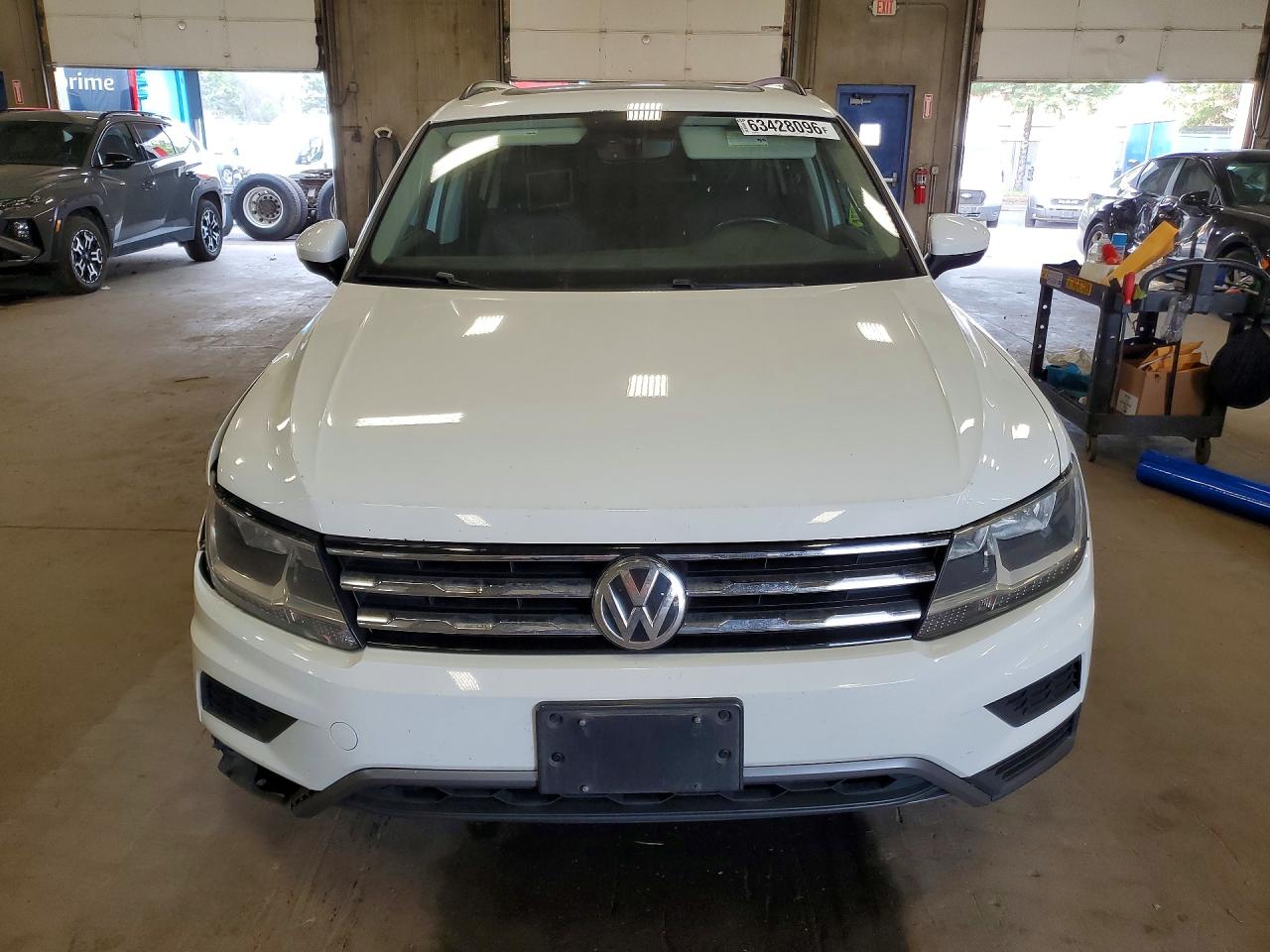 2019 Volkswagen Tiguan Se White vin: 3VV2B7AX6KM091719