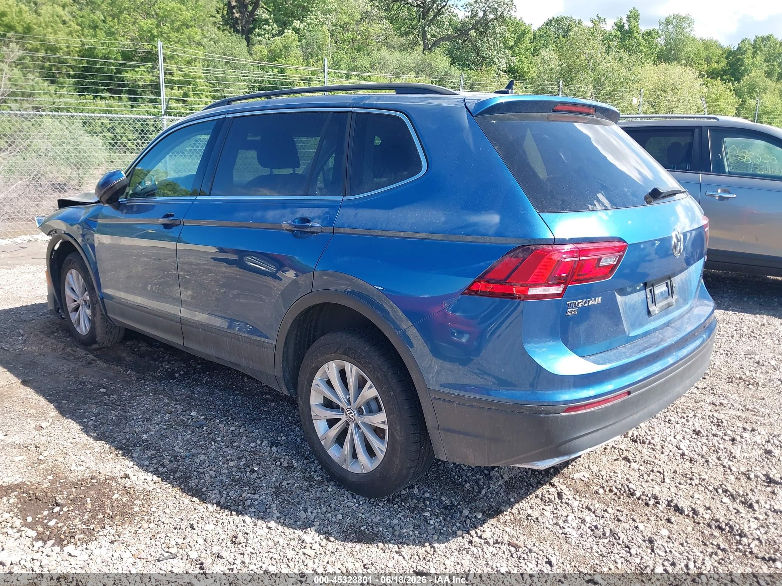 2019 Volkswagen Tiguan 2.0t Se/2.0t Sel/2.0t Sel R-line/2.0t Sel R-line Black Blue vin: 3VV2B7AX6KM140174