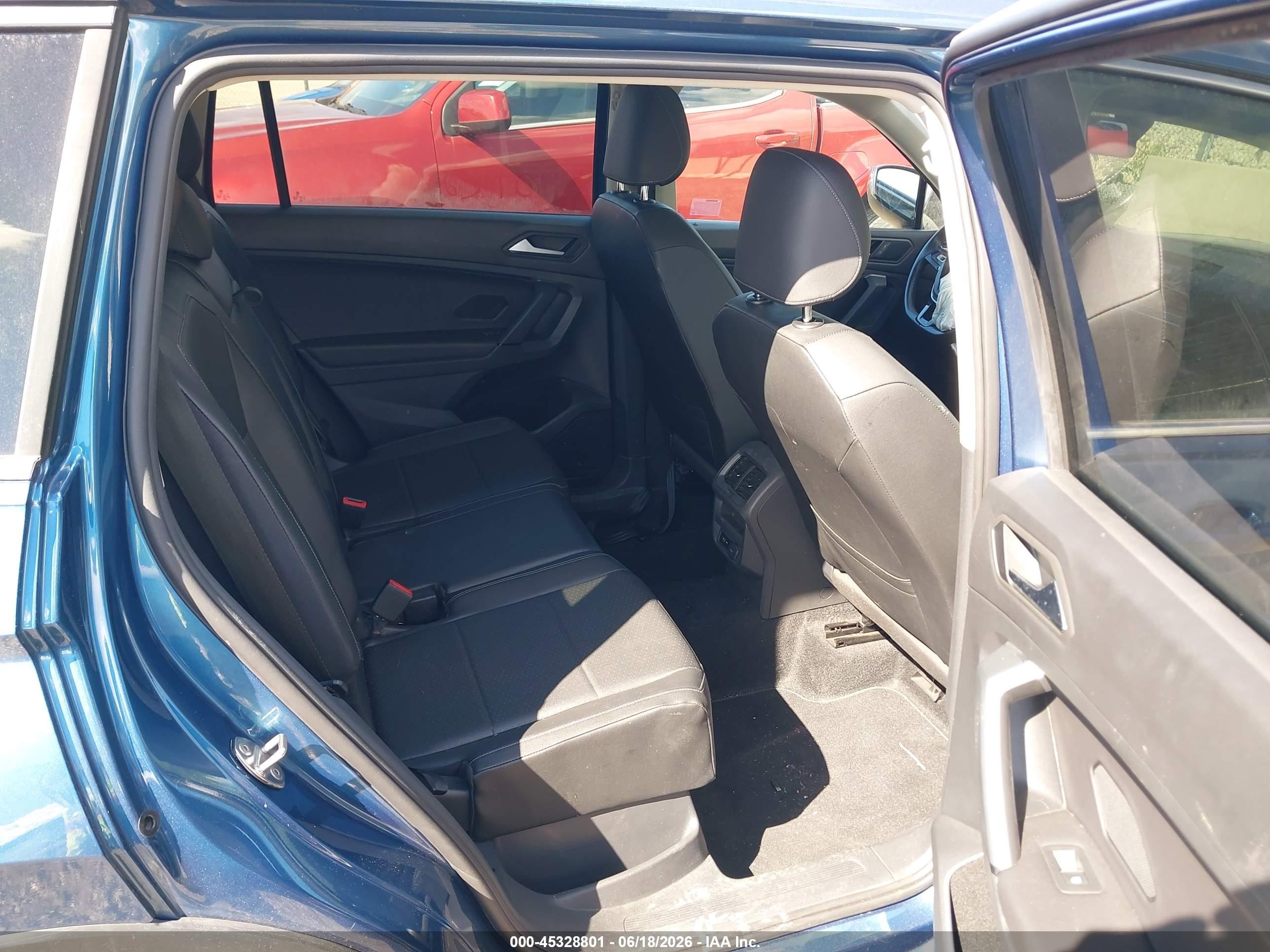 2019 Volkswagen Tiguan 2.0t Se/2.0t Sel/2.0t Sel R-line/2.0t Sel R-line Black Blue vin: 3VV2B7AX6KM140174