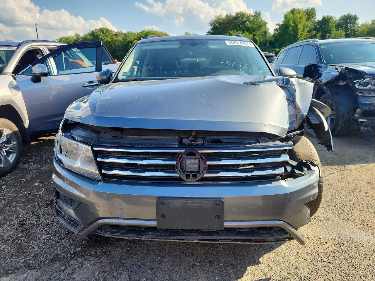 2019 Volkswagen Tiguan Se Gray vin: 3VV2B7AX6KM150641