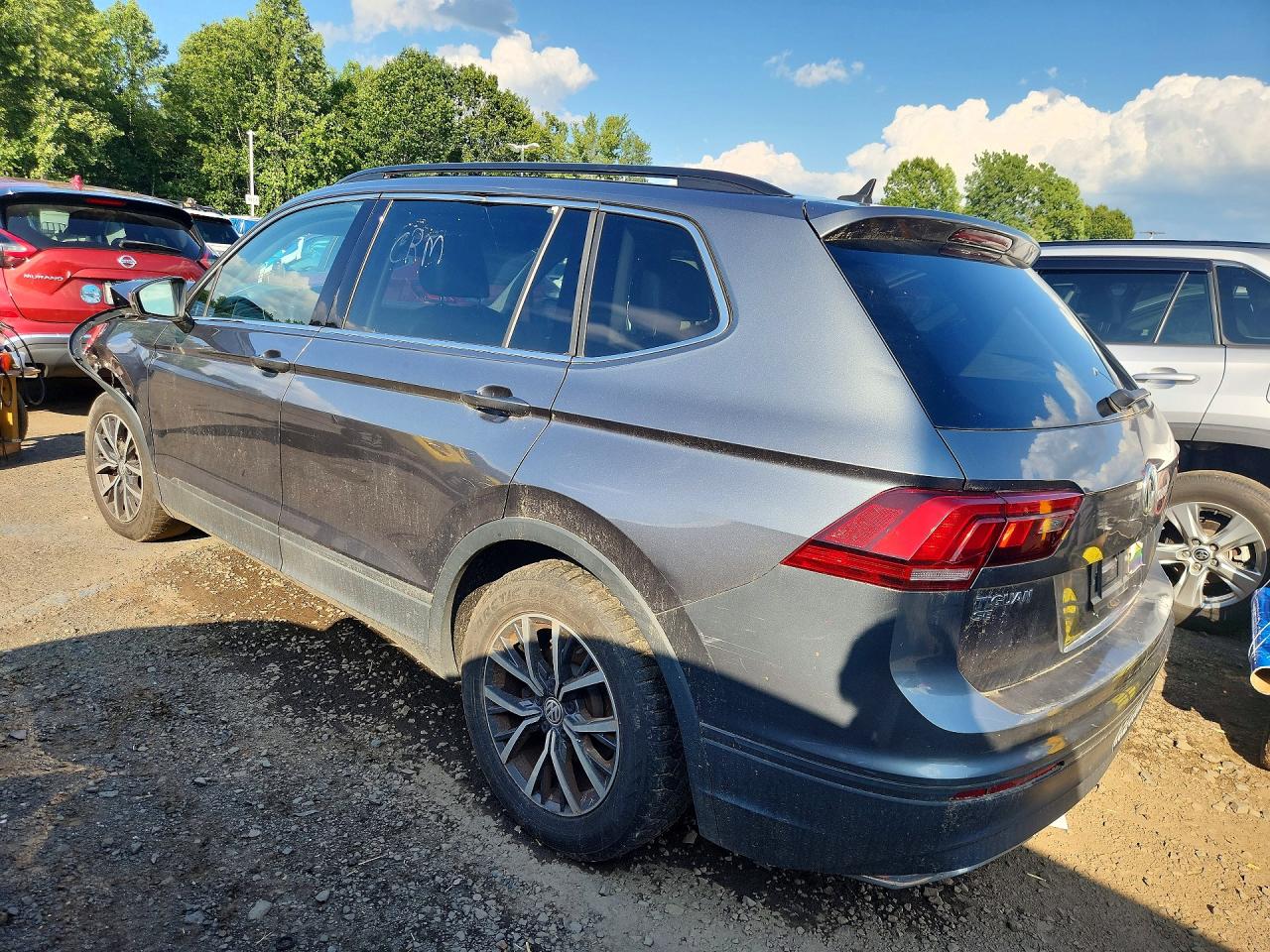 2019 Volkswagen Tiguan Se Gray vin: 3VV2B7AX6KM150641