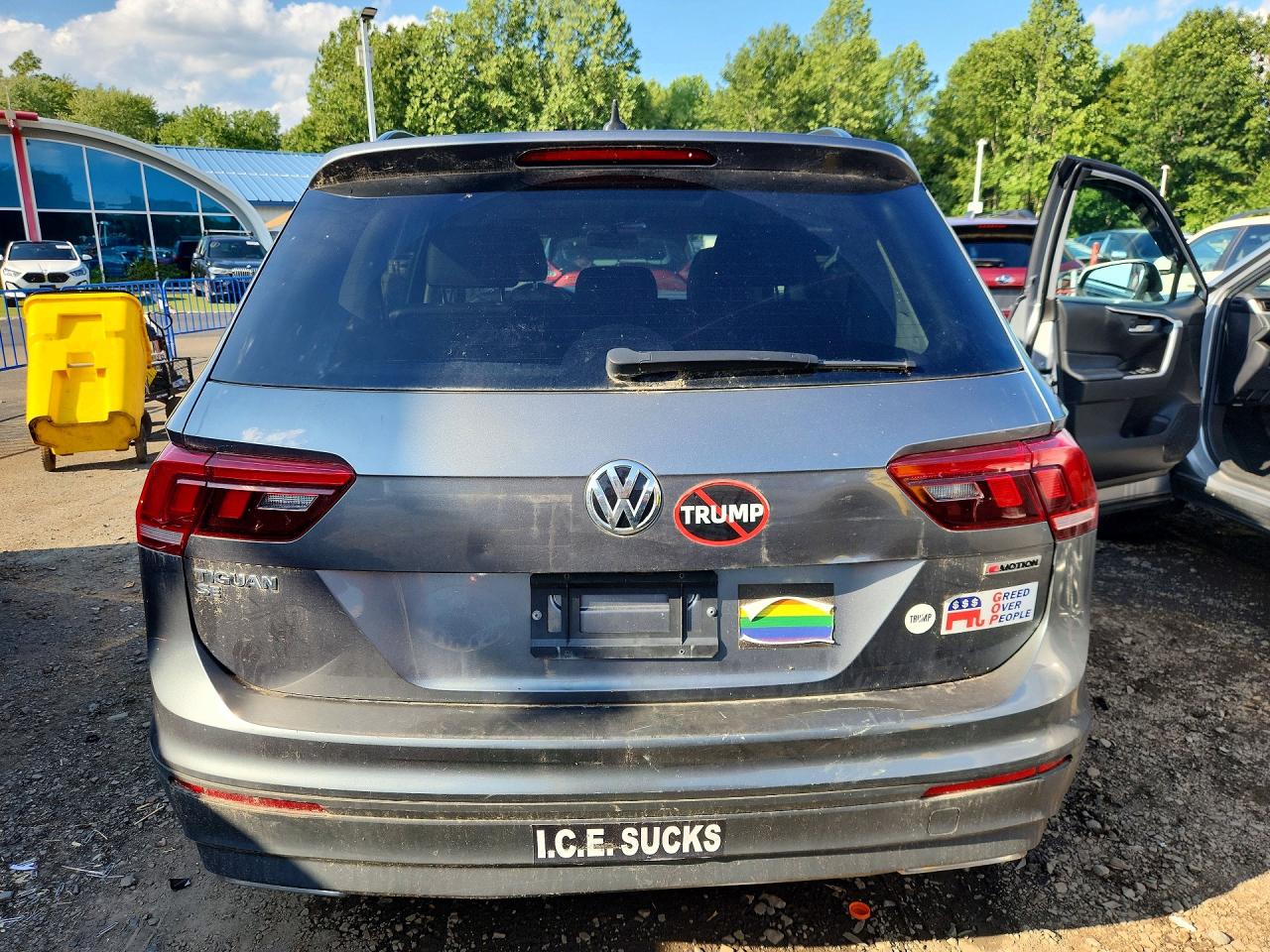 2019 Volkswagen Tiguan Se Gray vin: 3VV2B7AX6KM150641