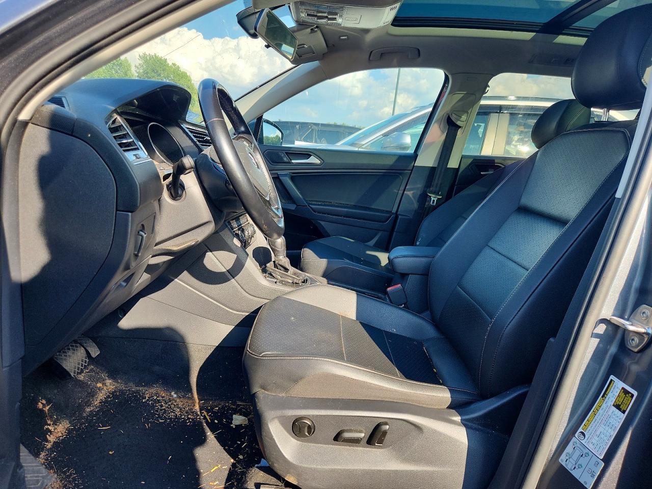 2019 Volkswagen Tiguan Se Gray vin: 3VV2B7AX6KM150641