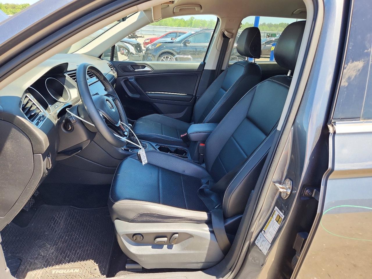 2021 Volkswagen Tiguan Se Серый vin: 3VV2B7AX6MM048873