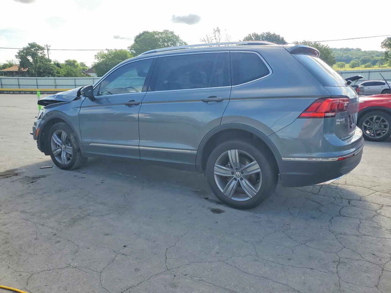 2021 Volkswagen Tiguan Se Gray vin: 3VV2B7AX6MM133972