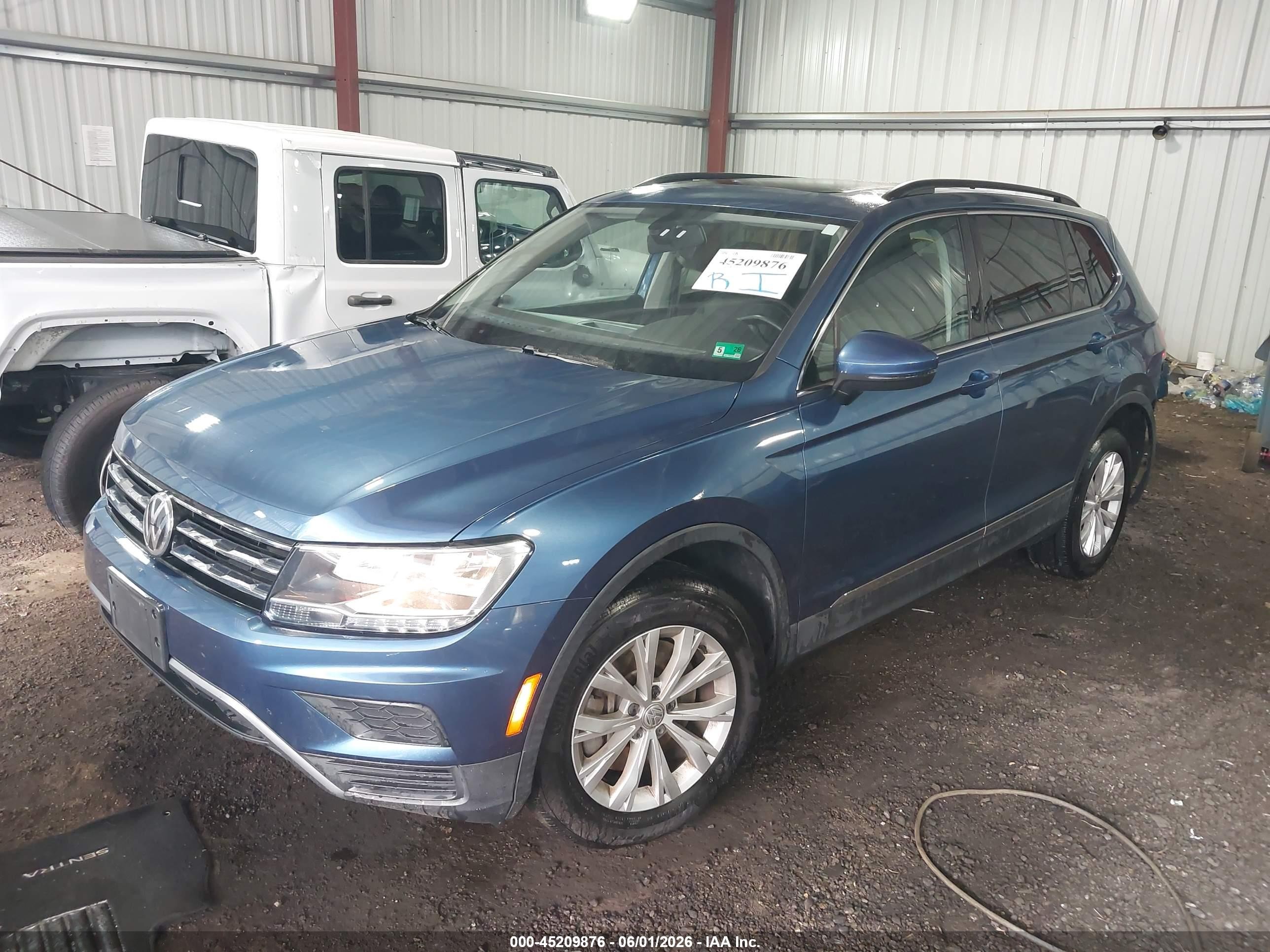 2018 Volkswagen Tiguan 2.0t Se/2.0t Sel Синий vin: 3VV2B7AX7JM140330