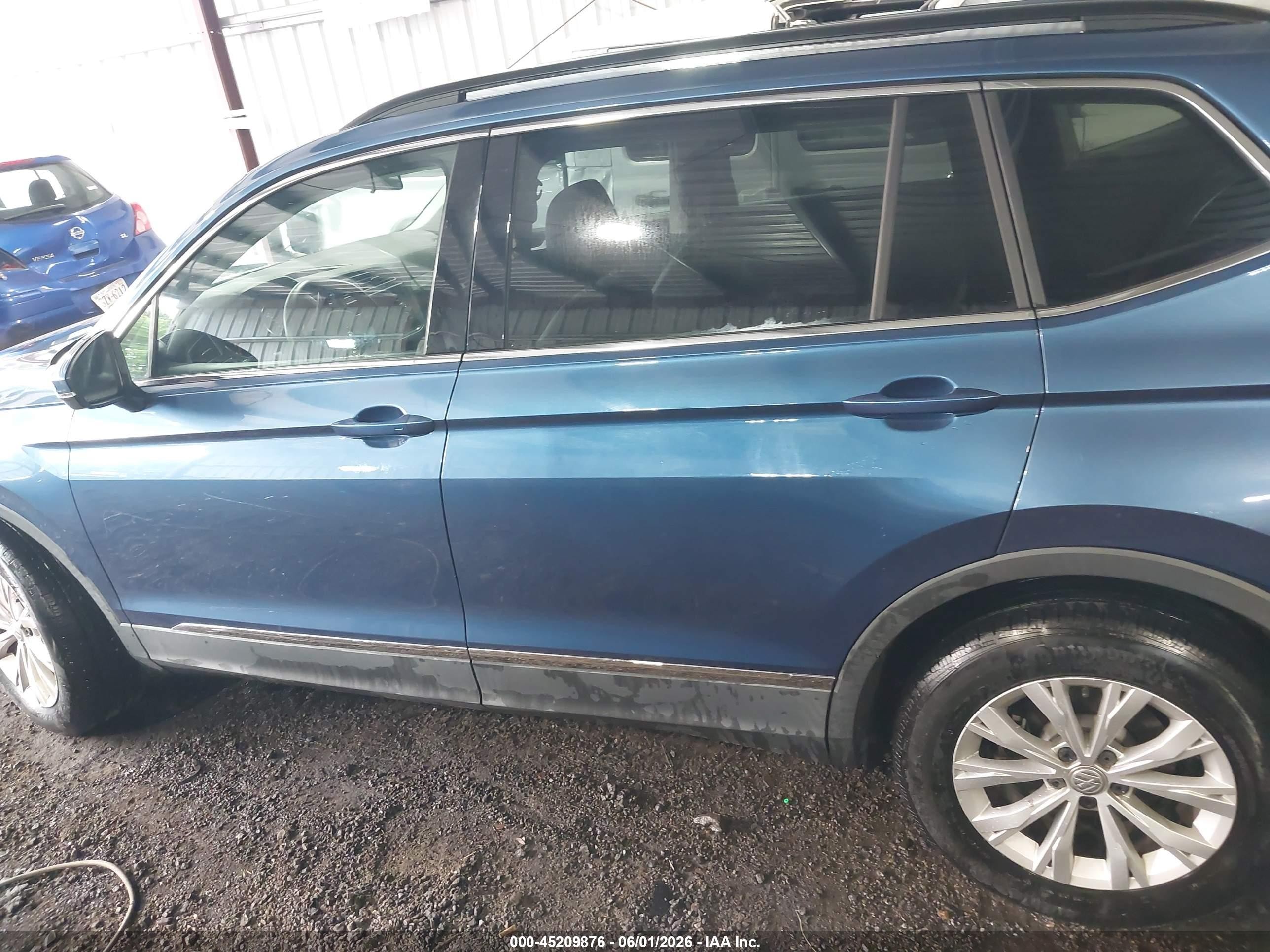2018 Volkswagen Tiguan 2.0t Se/2.0t Sel Синий vin: 3VV2B7AX7JM140330