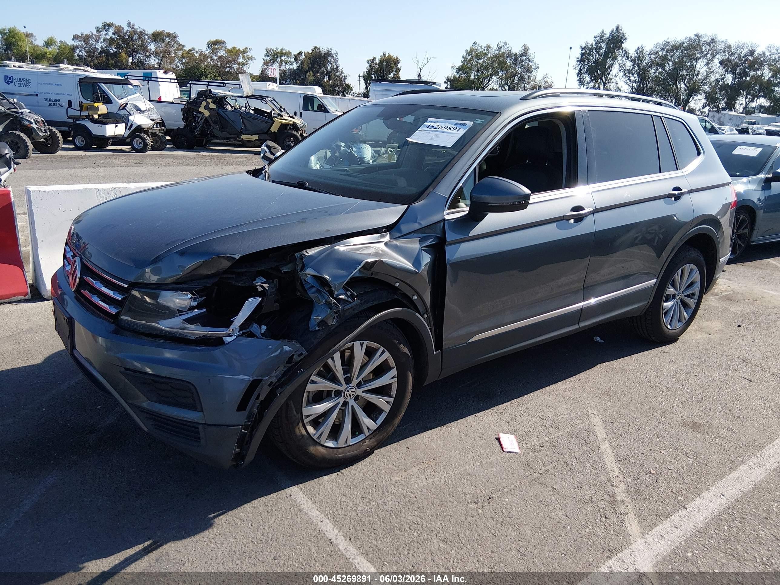 2018 Volkswagen Tiguan 2.0t Se/2.0t Sel Серый vin: 3VV2B7AX7JM169794