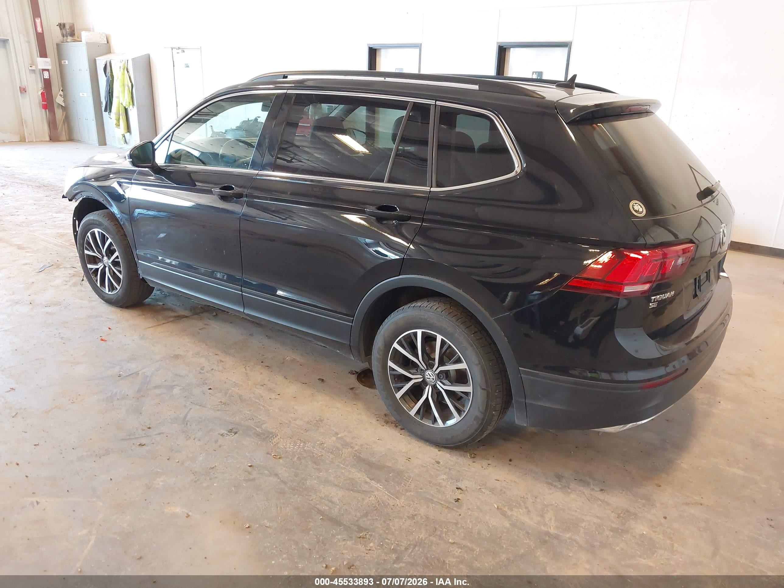 2019 Volkswagen Tiguan 2.0t Se/2.0t Sel/2.0t Sel R-line/2.0t Sel R-line Black Black vin: 3VV2B7AX7KM070667