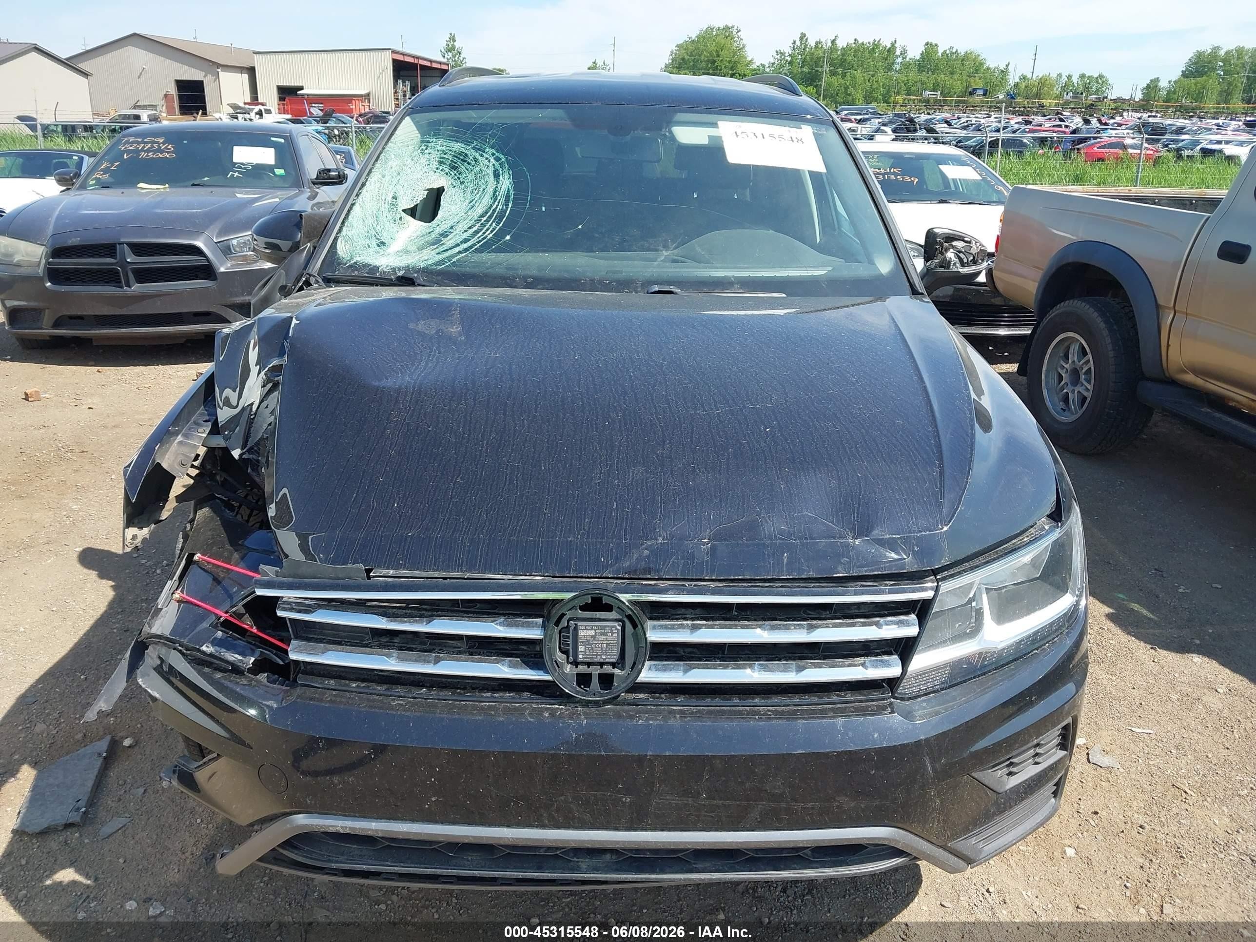 2020 Volkswagen Tiguan 2.0t Se/2.0t Se R-line Black/2.0t Sel Black vin: 3VV2B7AX7LM112191