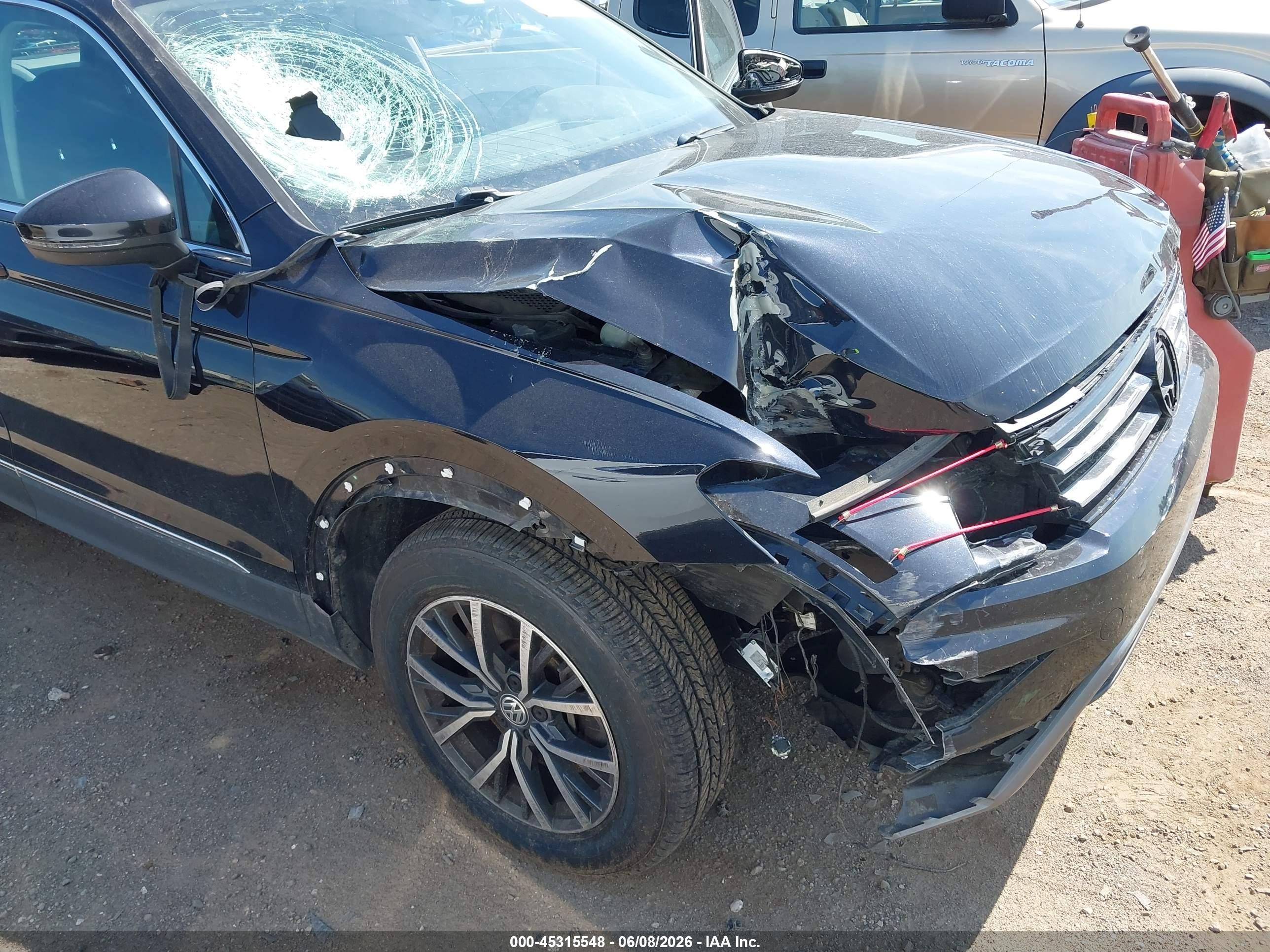2020 Volkswagen Tiguan 2.0t Se/2.0t Se R-line Black/2.0t Sel Black vin: 3VV2B7AX7LM112191