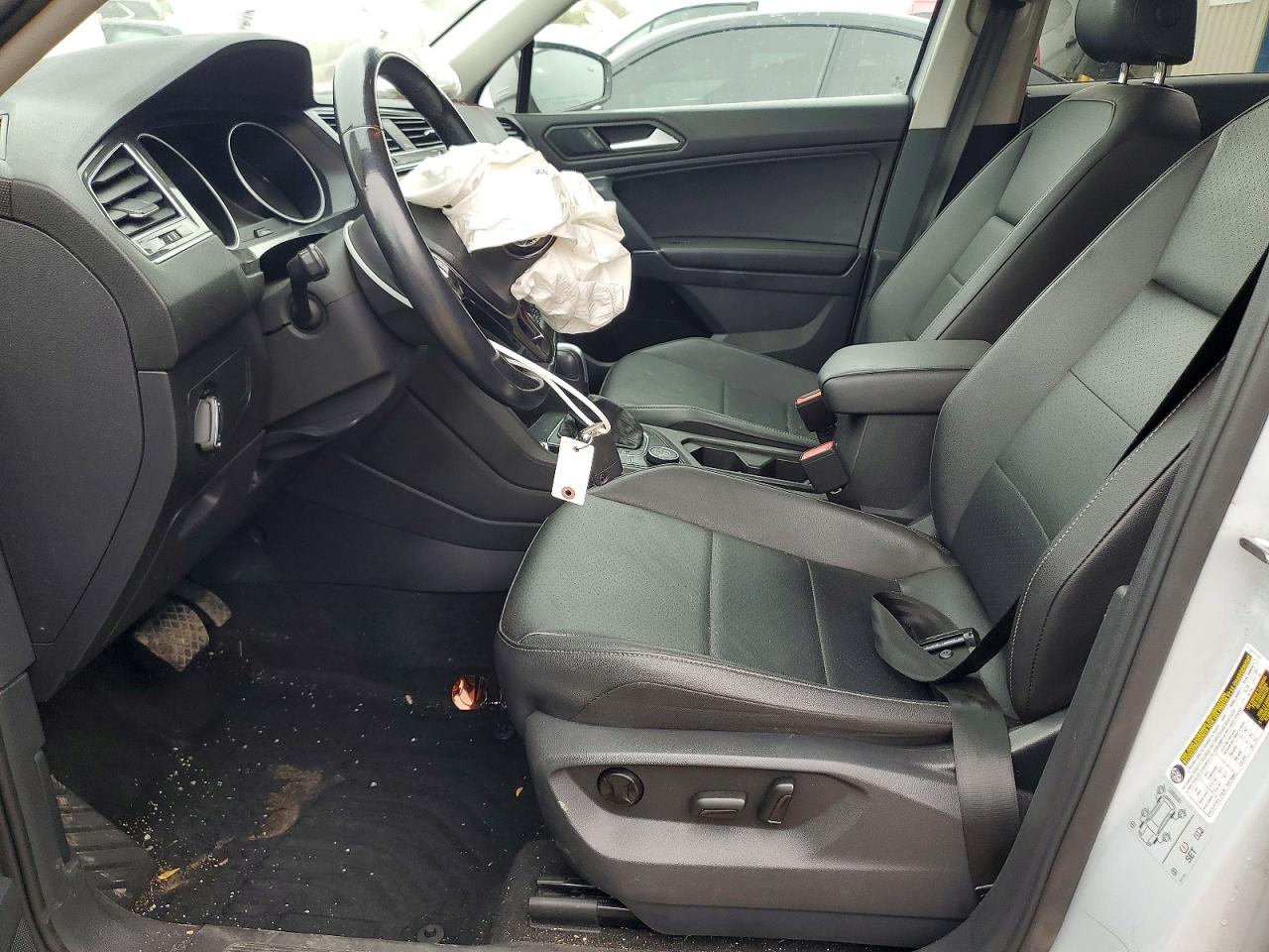 2019 Volkswagen Tiguan Se Gray vin: 3VV2B7AX8KM051979