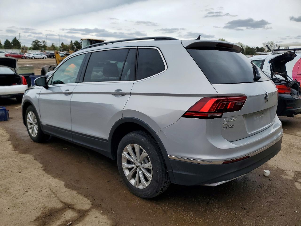2019 Volkswagen Tiguan Se Gray vin: 3VV2B7AX8KM051979
