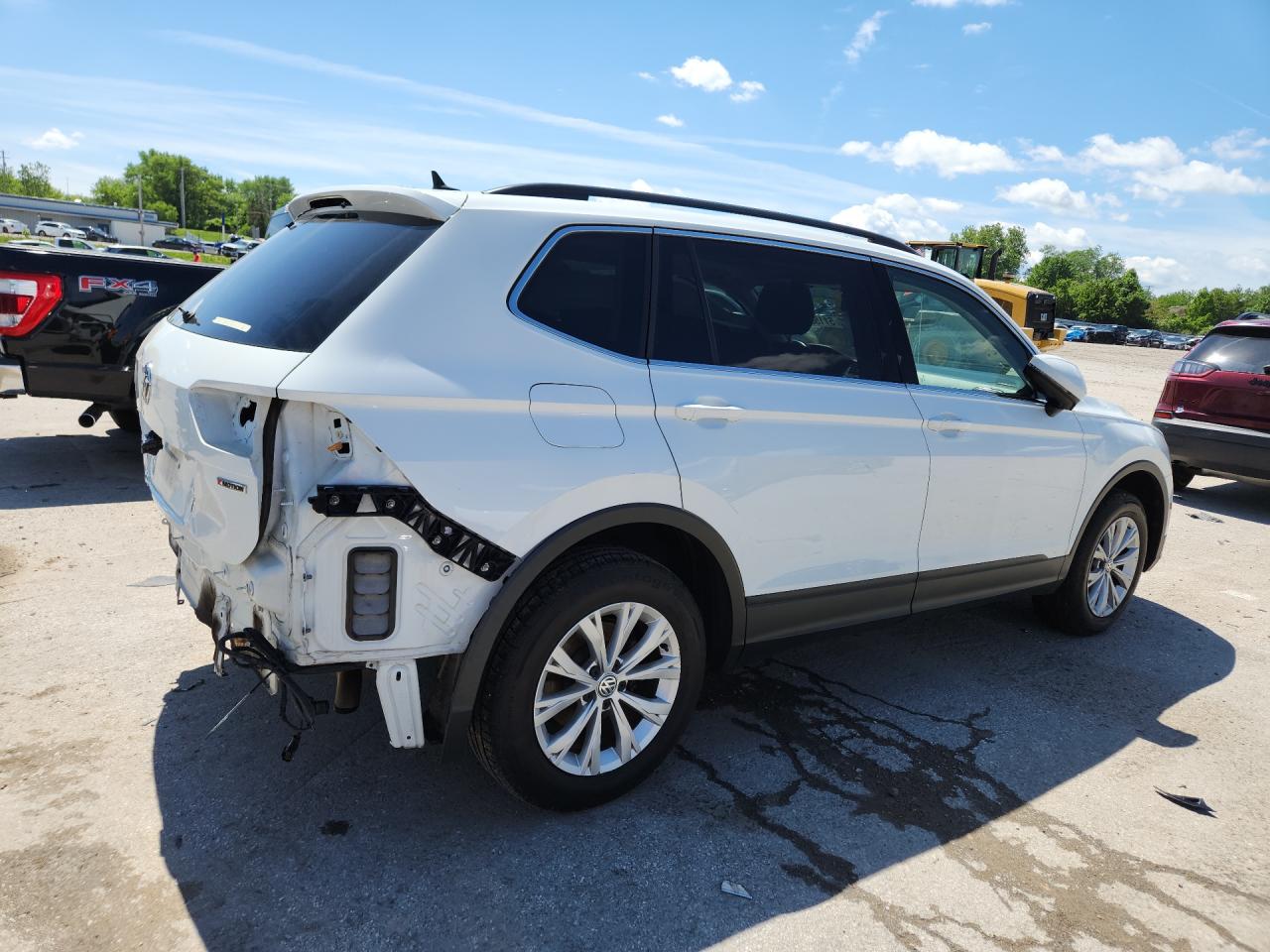 2019 Volkswagen Tiguan Se White vin: 3VV2B7AX8KM082536