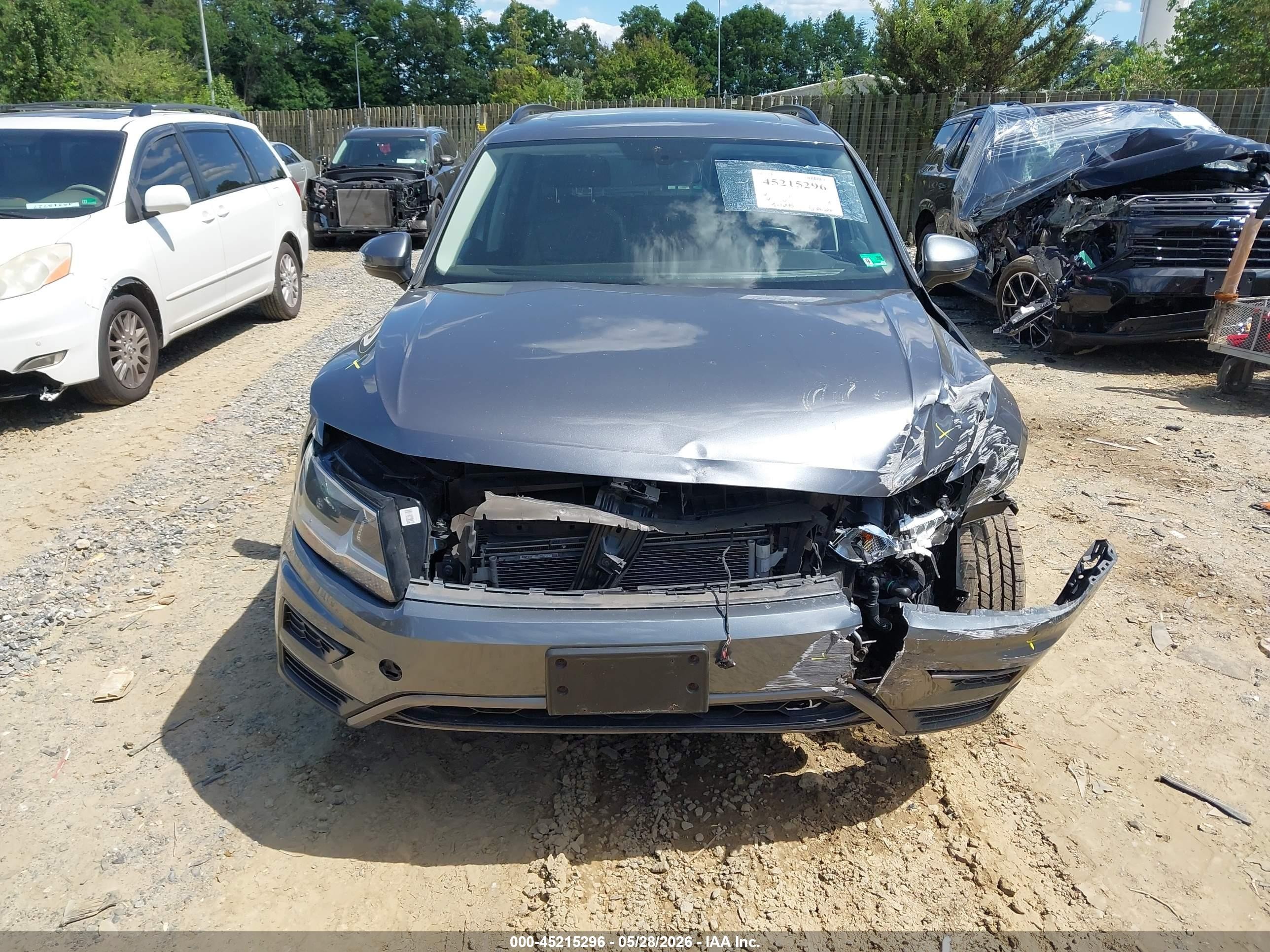 2019 Volkswagen Tiguan 2.0t Se/2.0t Sel/2.0t Sel R-line/2.0t Sel R-line Black Серый vin: 3VV2B7AX8KM127555