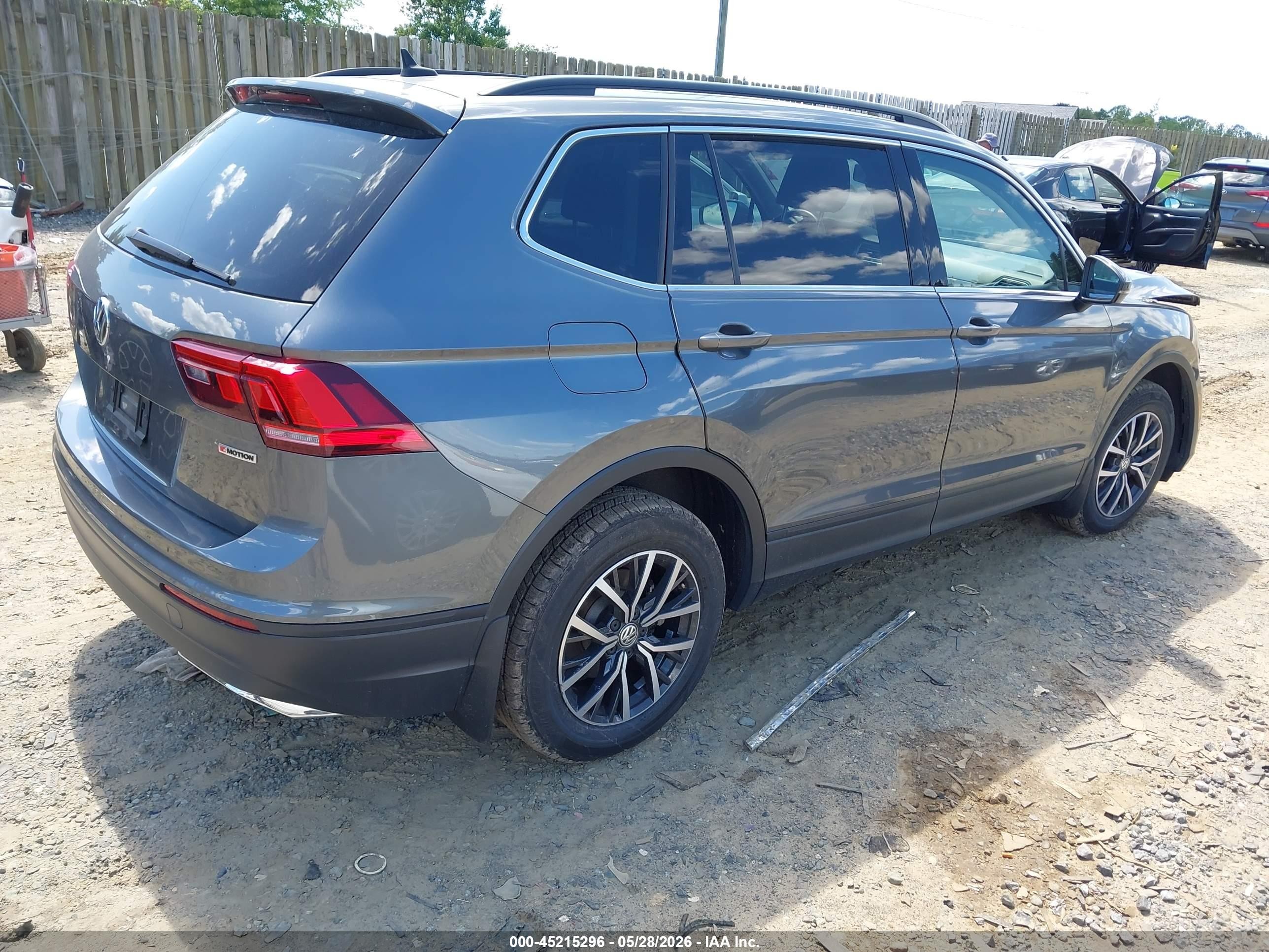 2019 Volkswagen Tiguan 2.0t Se/2.0t Sel/2.0t Sel R-line/2.0t Sel R-line Black Серый vin: 3VV2B7AX8KM127555