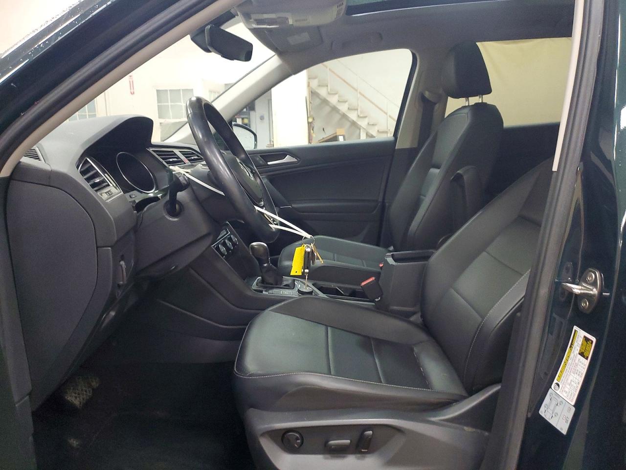 2018 Volkswagen Tiguan Se Green vin: 3VV2B7AX9JM158005