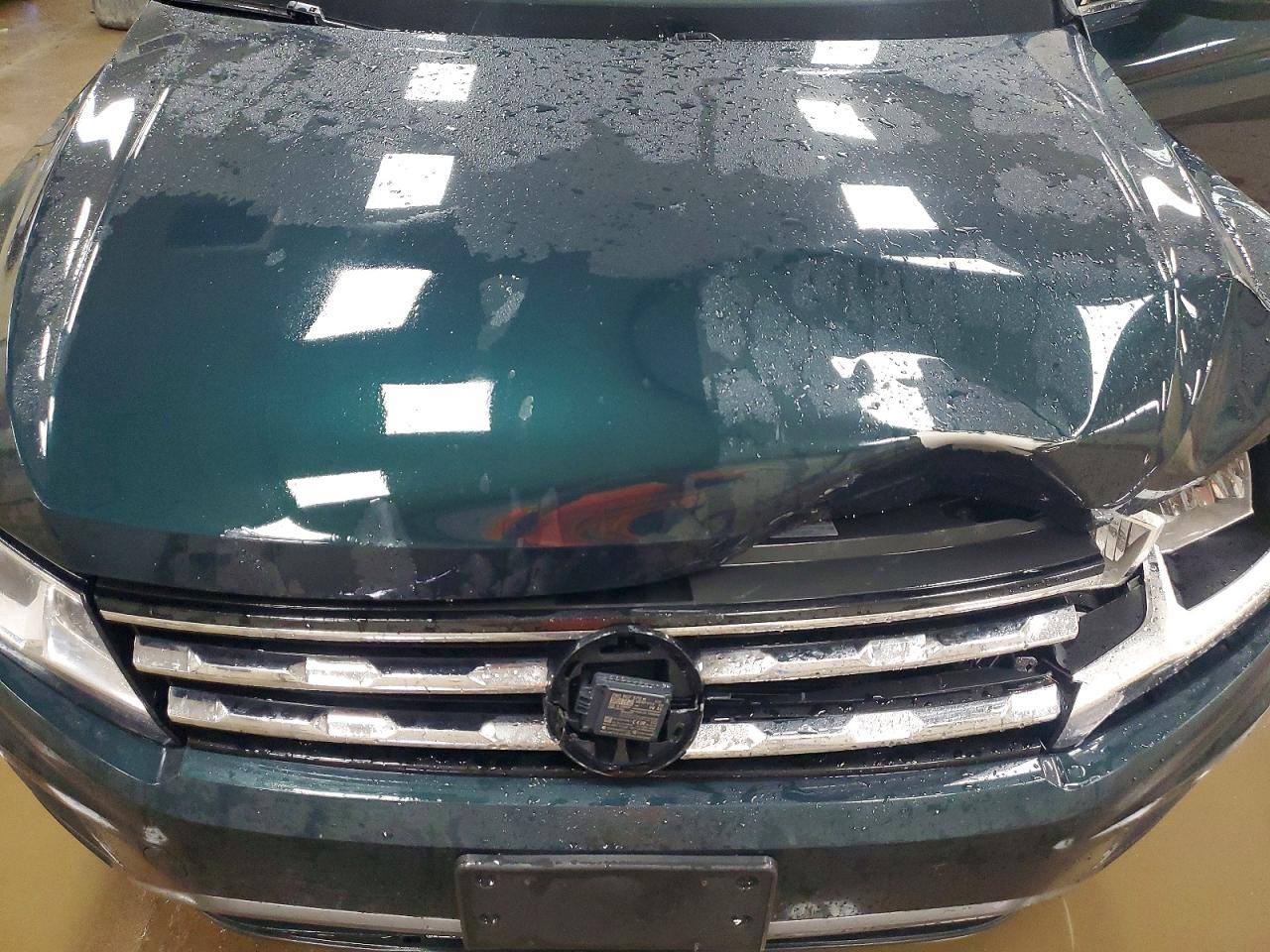 2018 Volkswagen Tiguan Se Green vin: 3VV2B7AX9JM158005