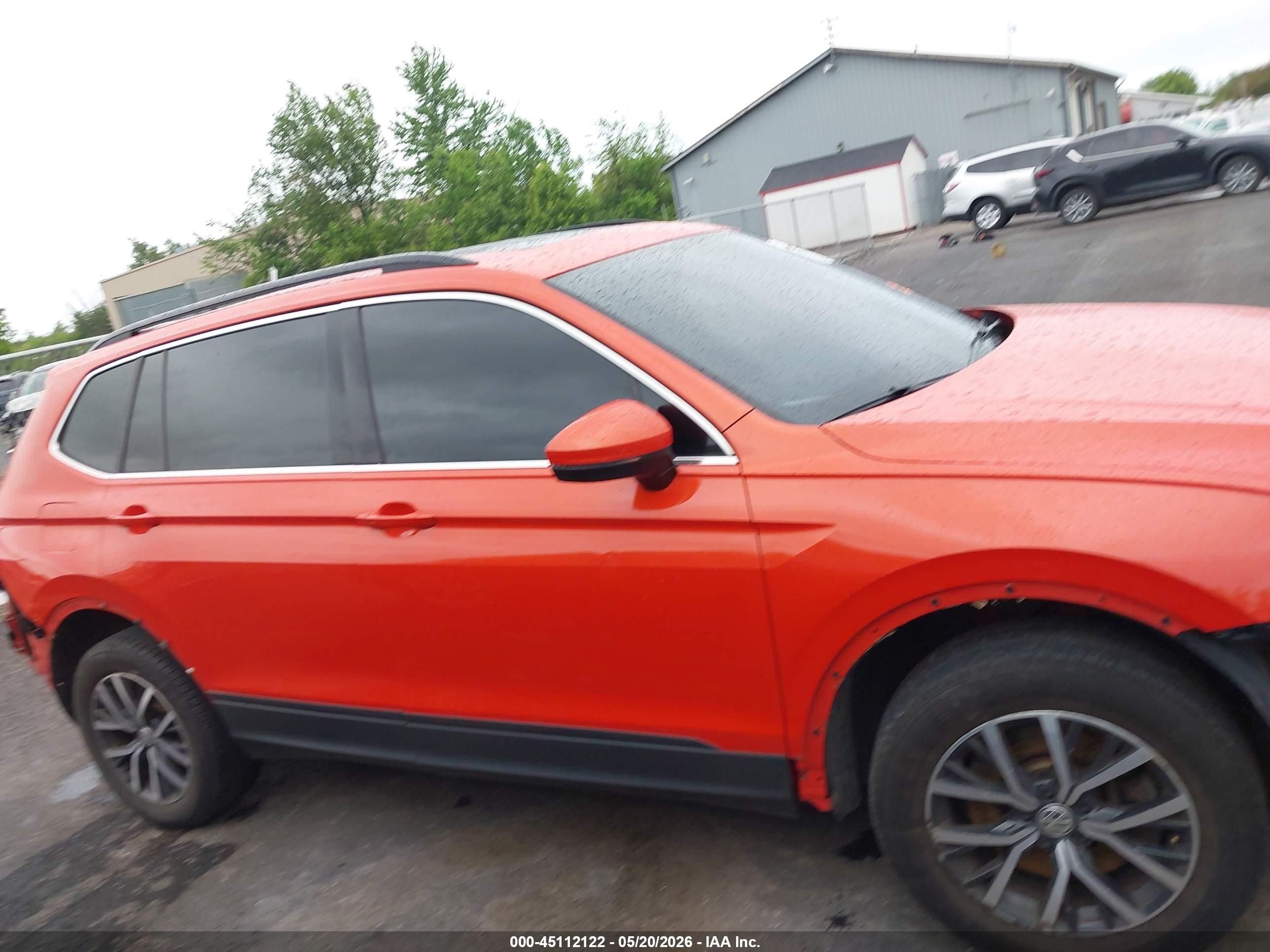 2019 Volkswagen Tiguan Orange vin: 3VV2B7AX9KM012267