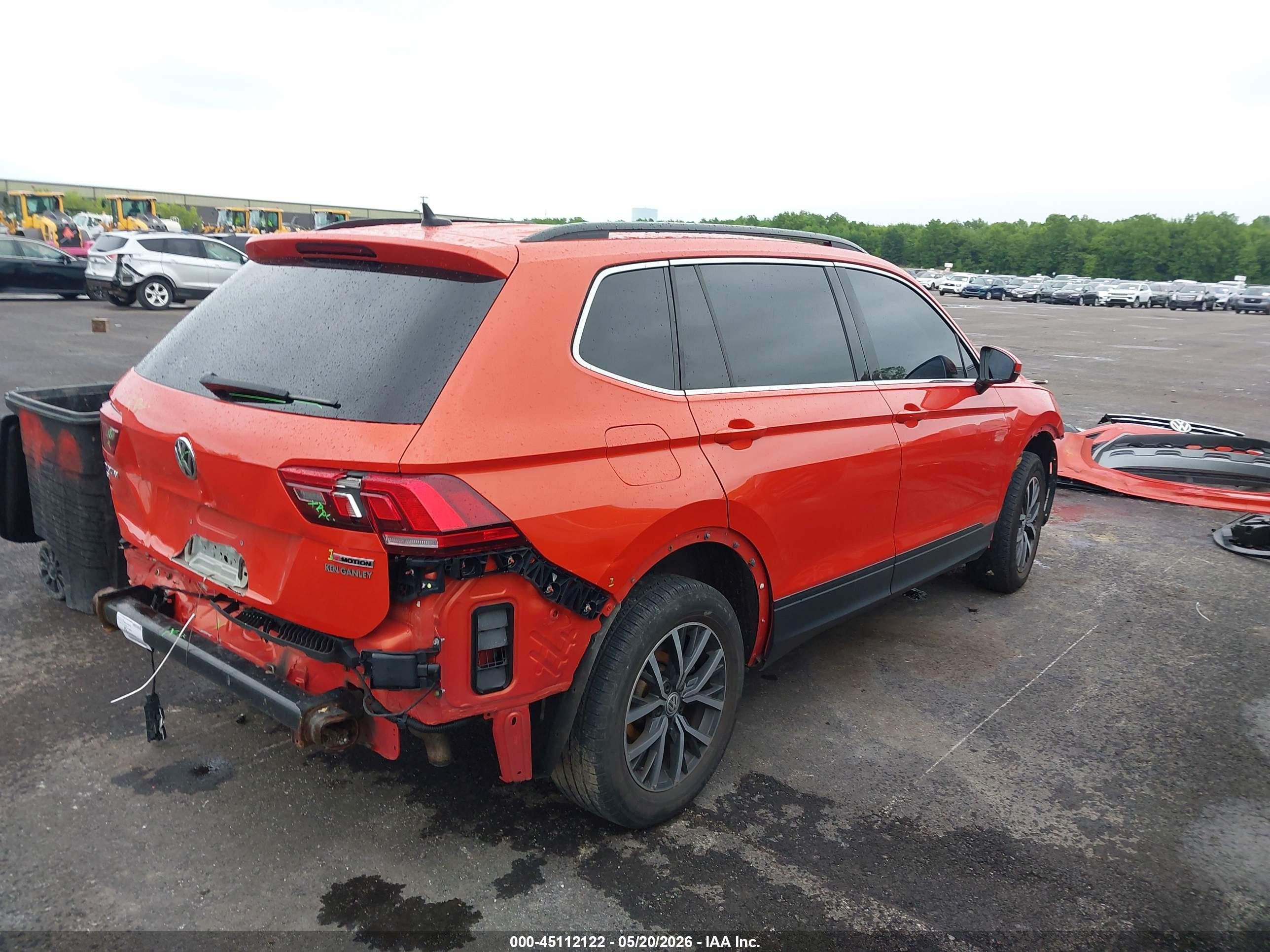 2019 Volkswagen Tiguan Orange vin: 3VV2B7AX9KM012267