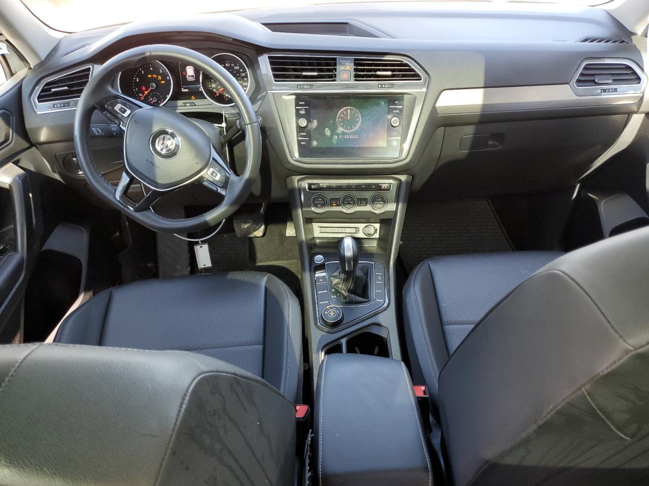 2021 Volkswagen Tiguan Se Серебряный vin: 3VV2B7AX9MM107821