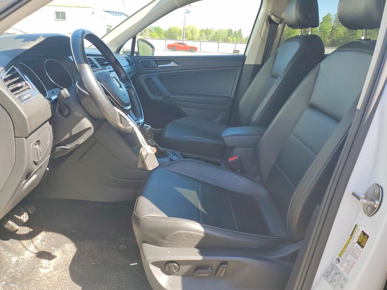 2018 Volkswagen Tiguan Se Белый vin: 3VV2B7AXXJM100324