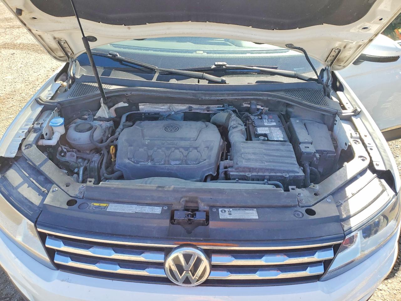 2018 Volkswagen Tiguan Se Белый vin: 3VV2B7AXXJM100324