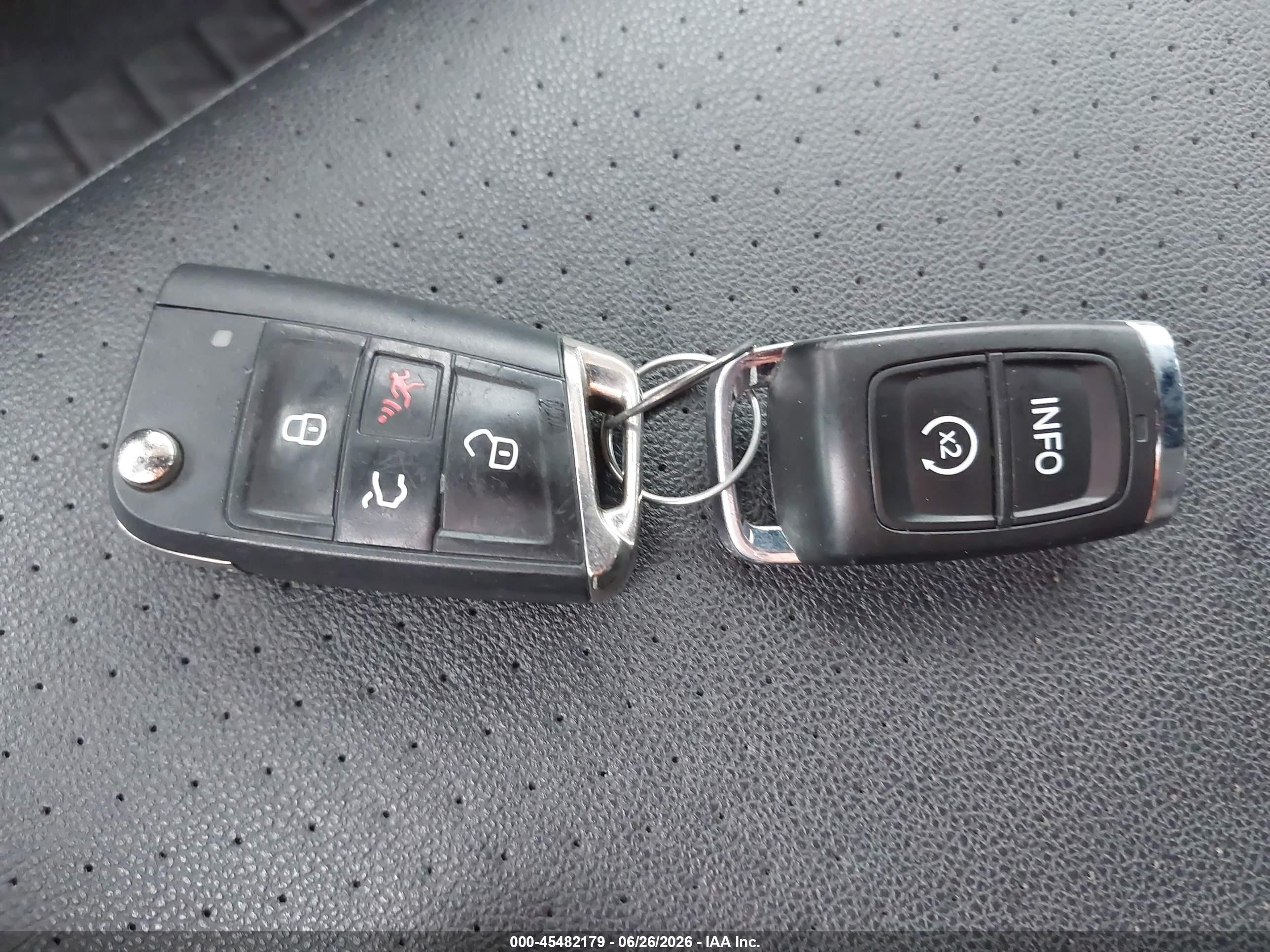 2020 Volkswagen Tiguan 2.0t Se/2.0t Se R-line Black/2.0t Sel Серый vin: 3VV2B7AXXLM136436