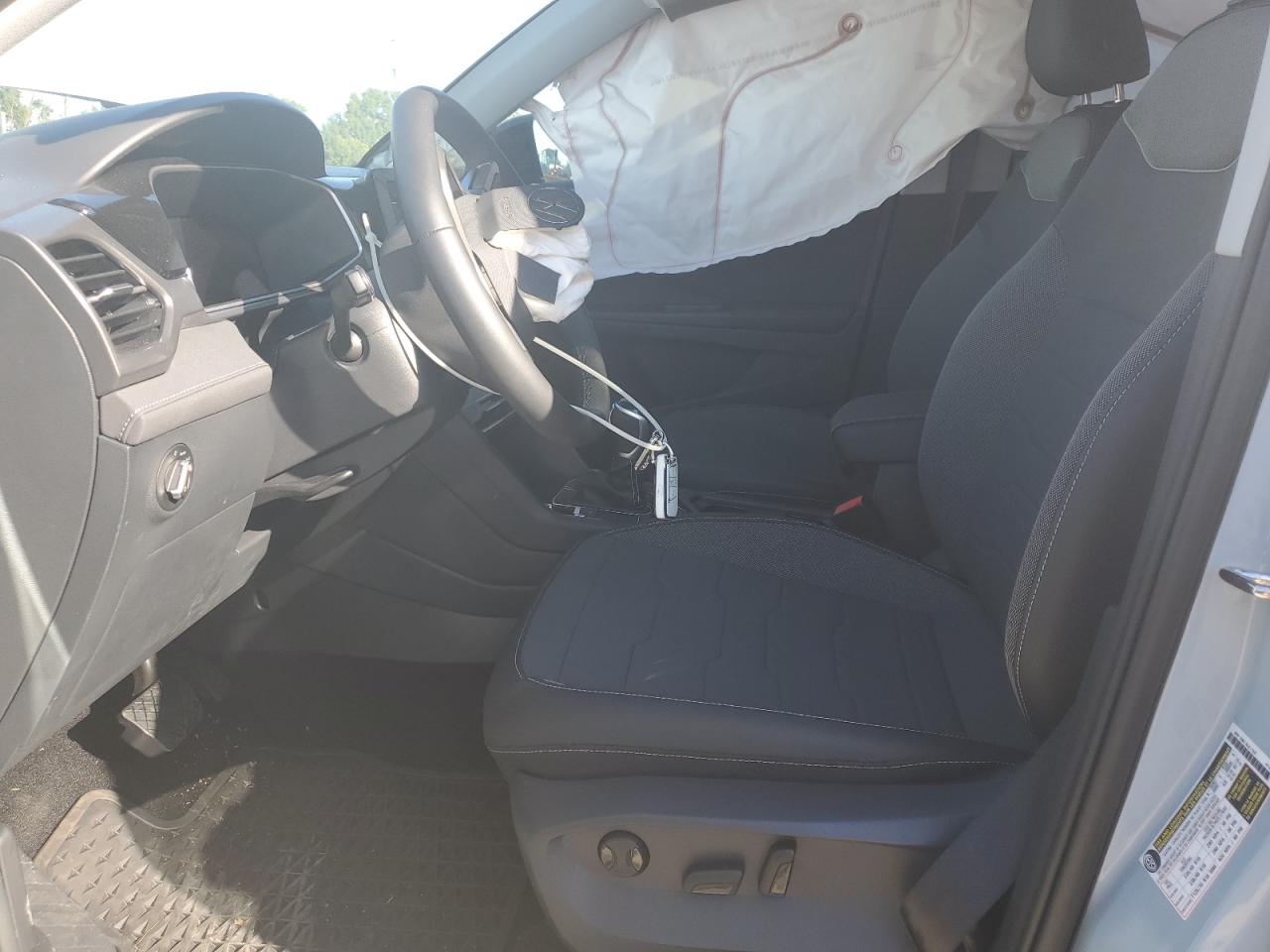 2025 Volkswagen Taos Se Black Серый vin: 3VV2C7B23SM049475