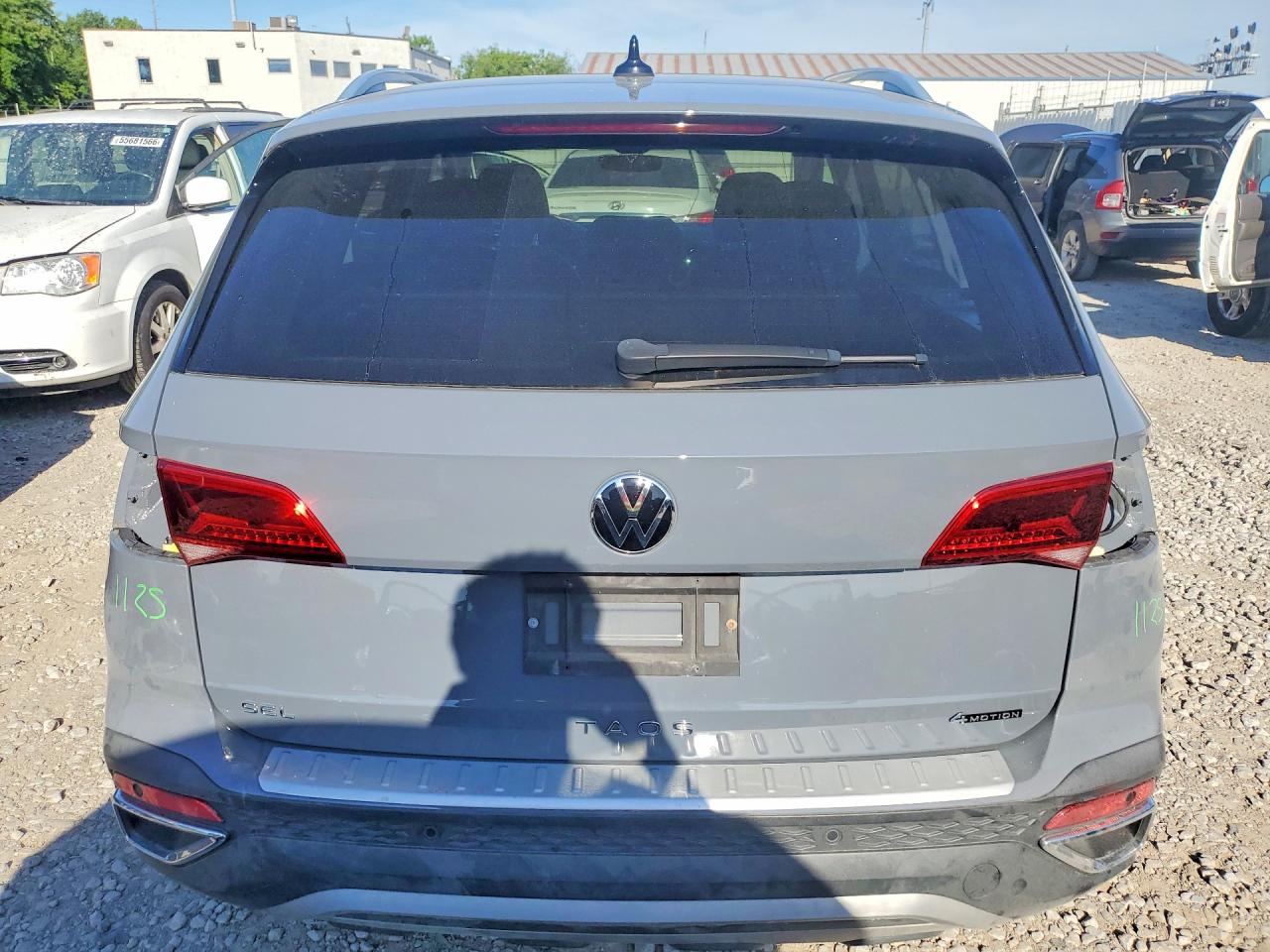 2022 Volkswagen Taos Sel Gray vin: 3VV2X7B22NM016069