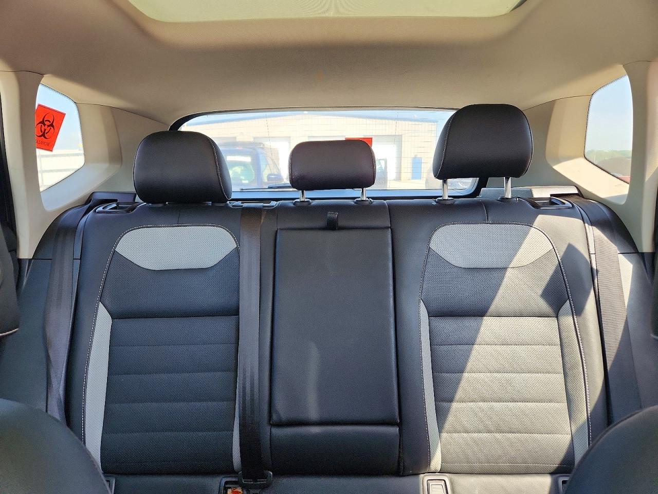 2022 Volkswagen Taos Sel Gray vin: 3VV2X7B27NM044370