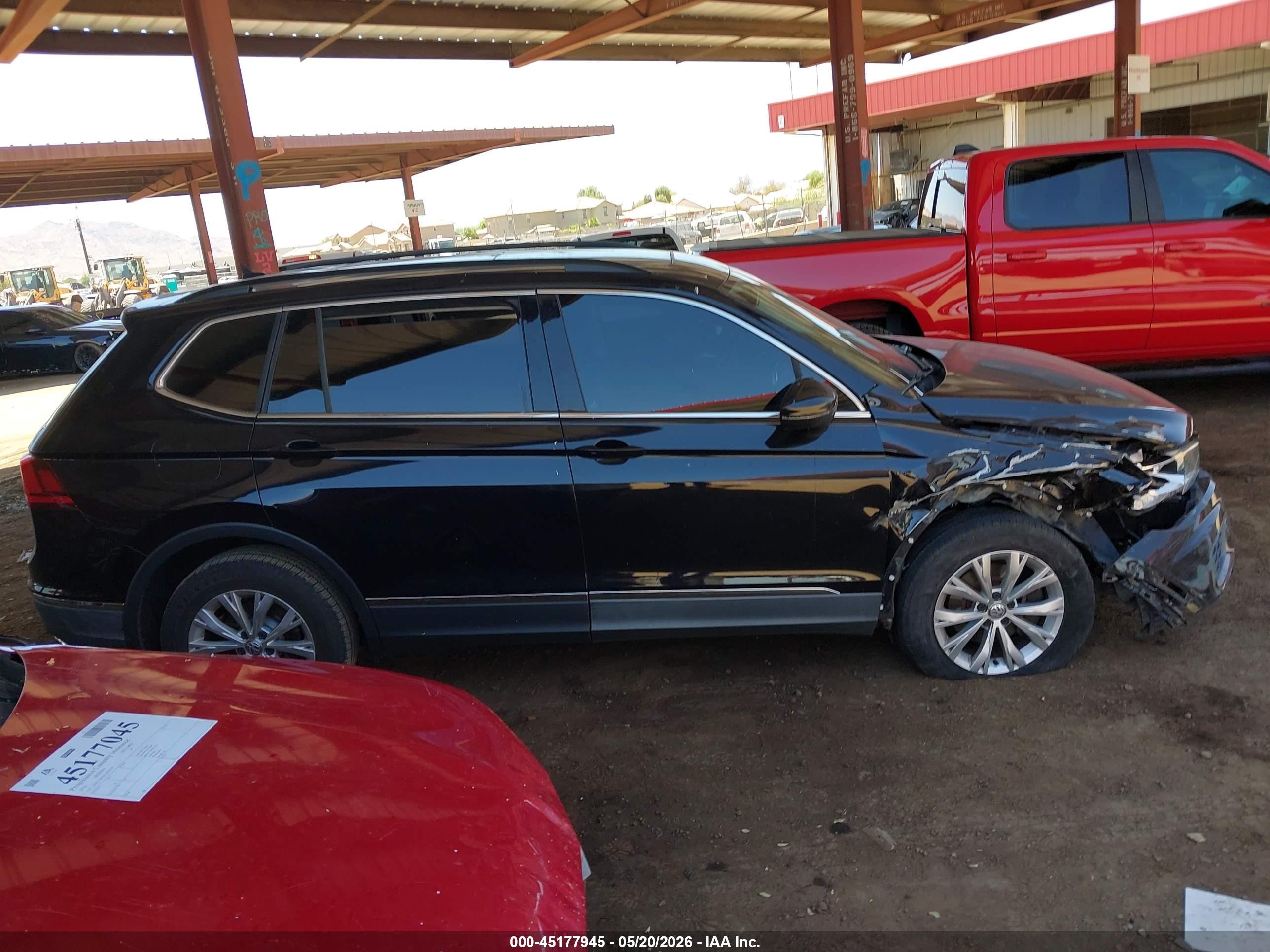 2018 Volkswagen Tiguan 2.0t Se/2.0t Sel Black vin: 3VV3B7AX0JM054832