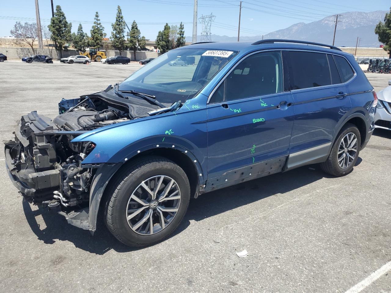 2020 Volkswagen Tiguan Se Blue vin: 3VV3B7AX0LM092371