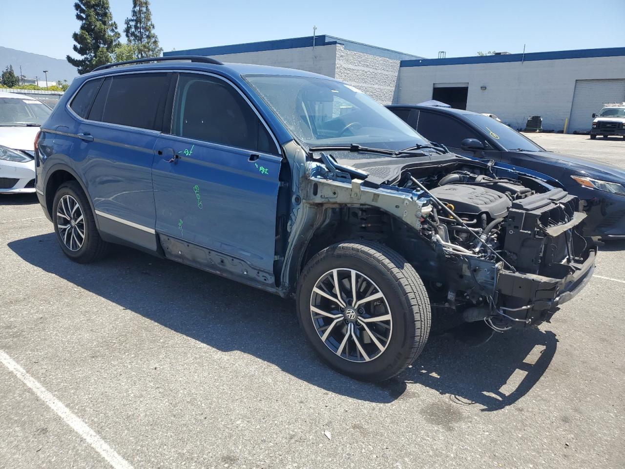 2020 Volkswagen Tiguan Se Blue vin: 3VV3B7AX0LM092371