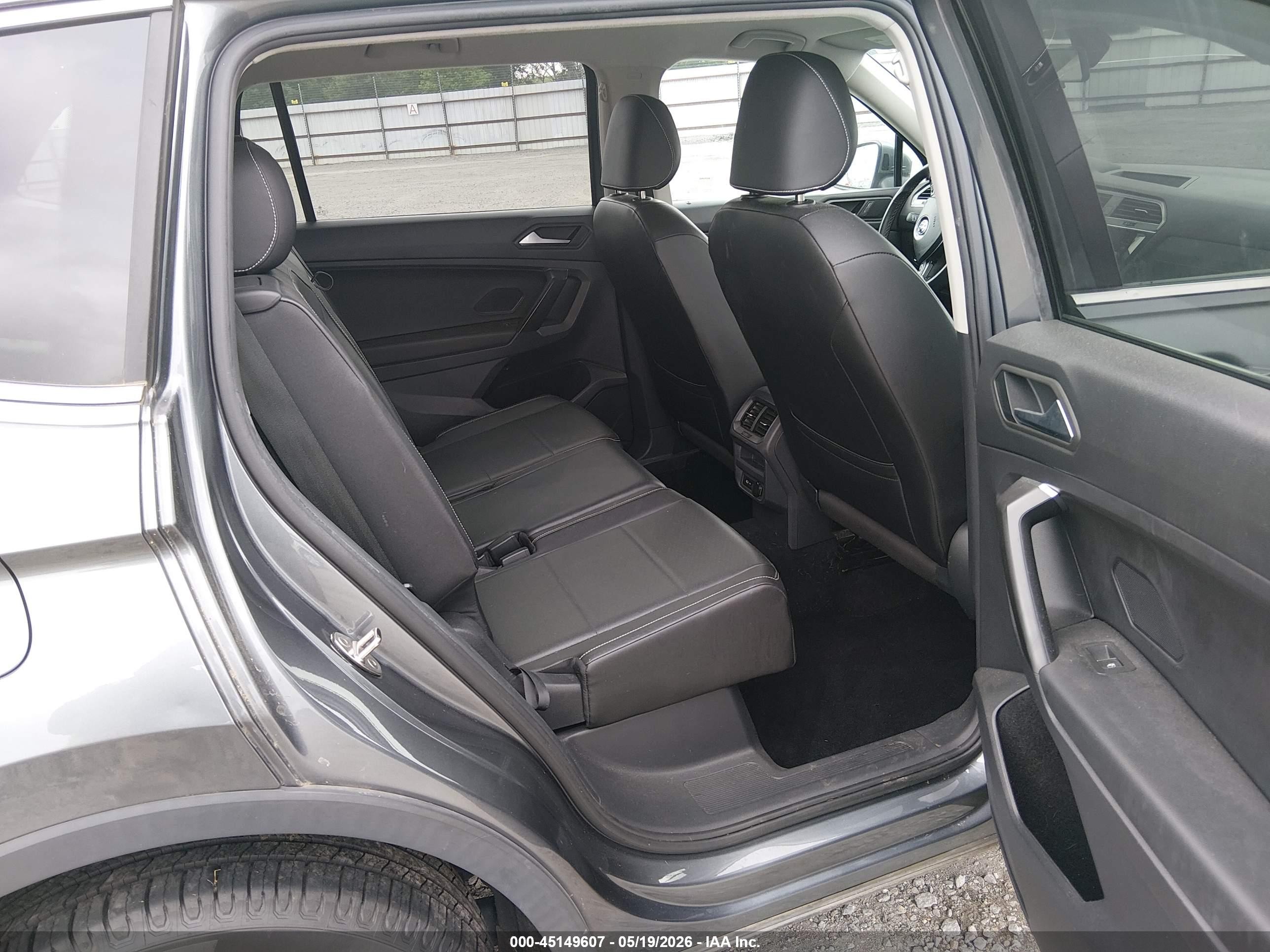 2021 Volkswagen Tiguan 2.0t Se/2.0t Se R-line Black/2.0t Sel Gray vin: 3VV3B7AX0MM081162